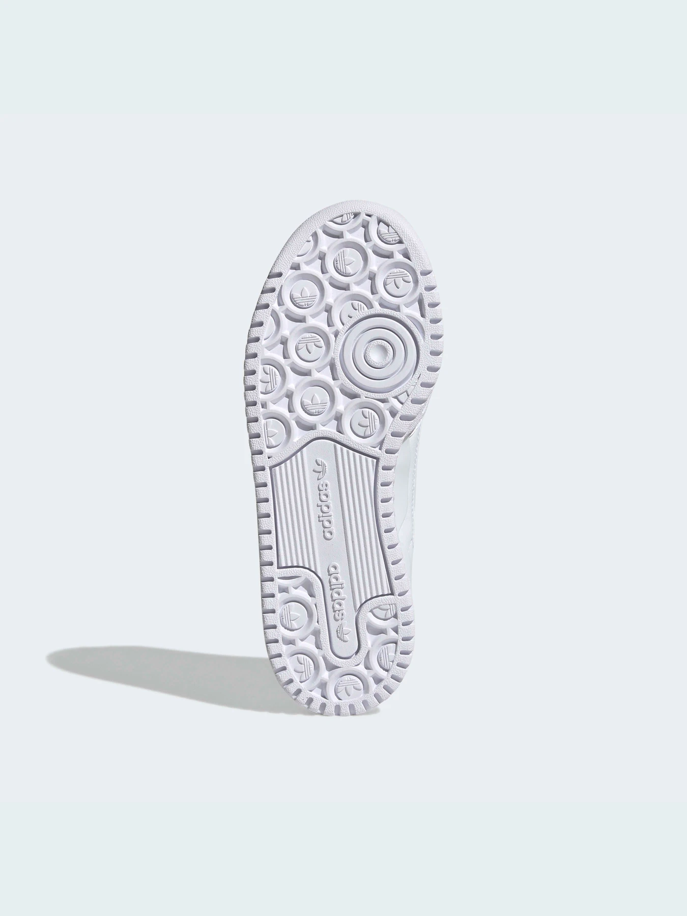 Кроссовки Adidas Forum модель GY9223 Кроссовки Adidas Forum модель GY9223 Фото
