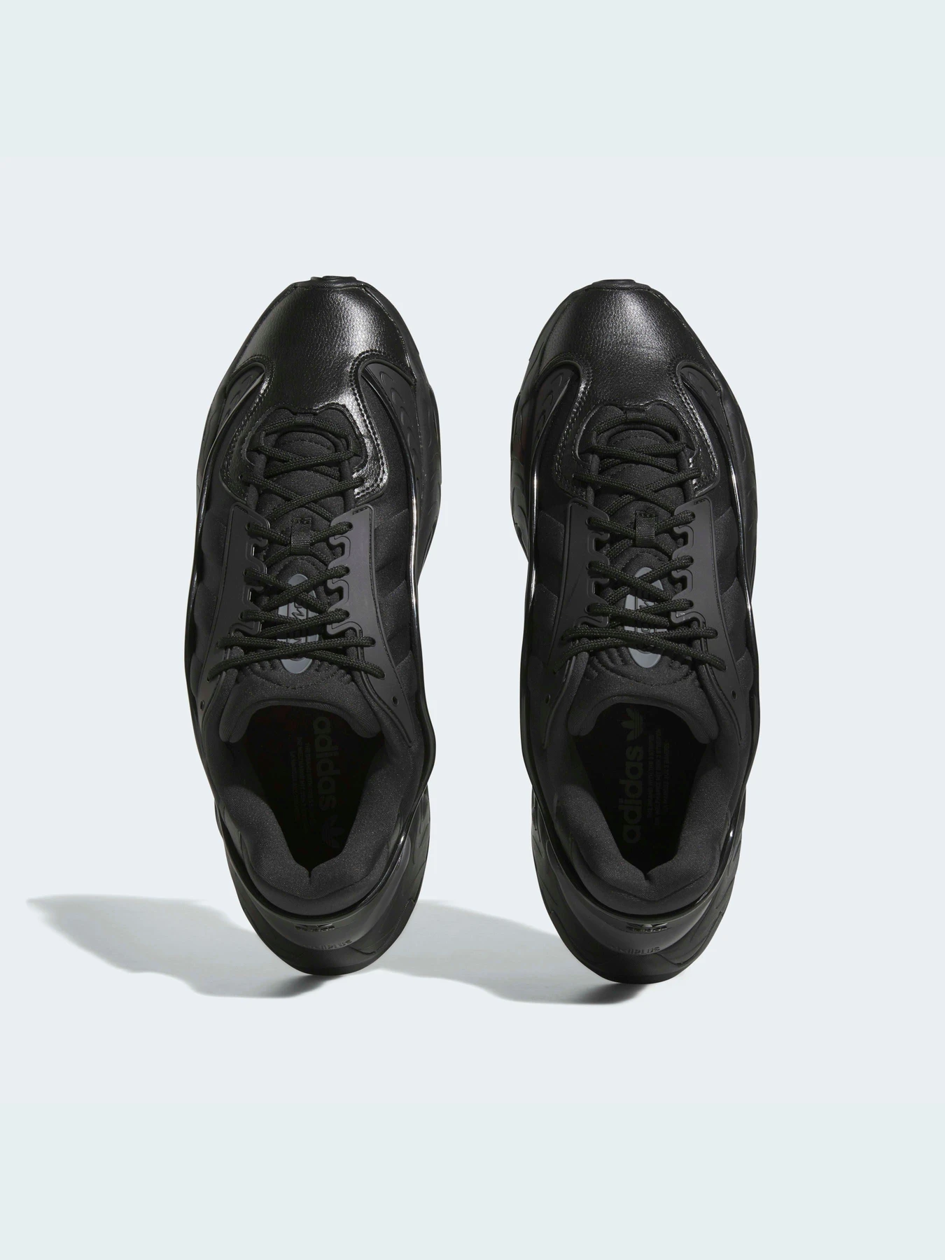 Кросівки Adidas Ozweego модель GX4506 Фото
