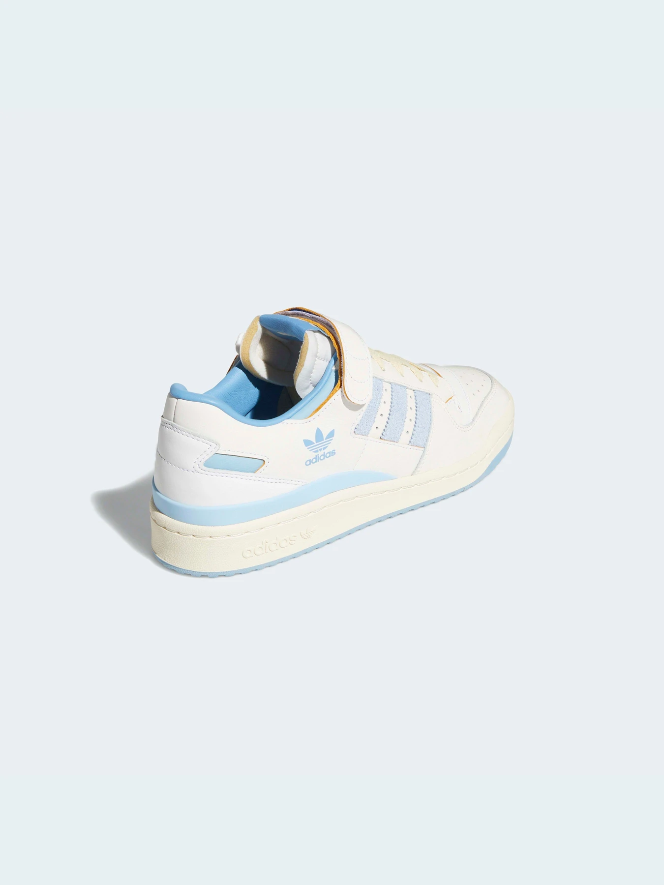 Кросівки Adidas Forum модель GZ1893 Кросівки Adidas Forum модель GZ1893 Фото
