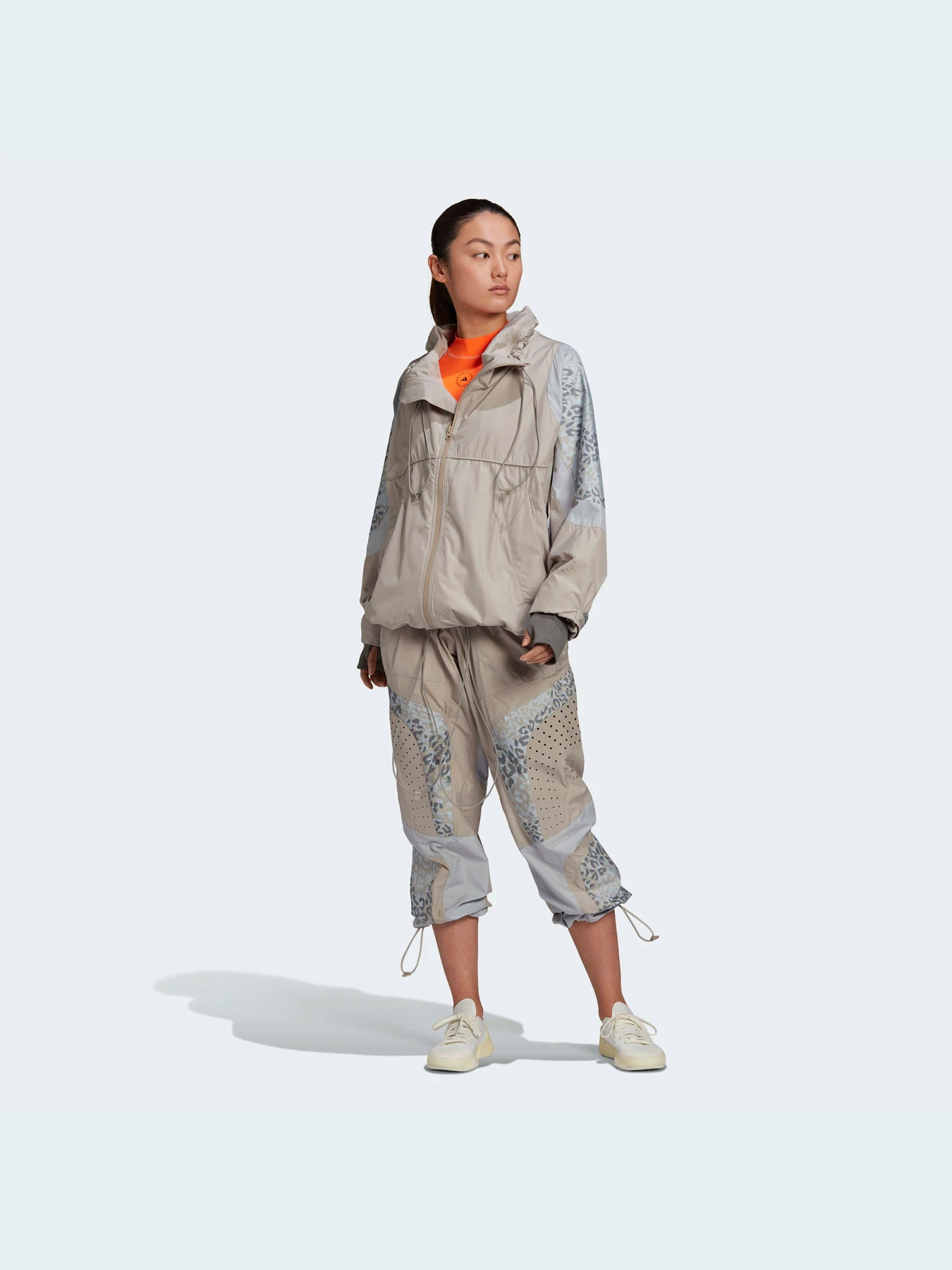 Куртки и дубленки Adidas модель GL4143 Куртки и дубленки Adidas модель GL4143 Фото