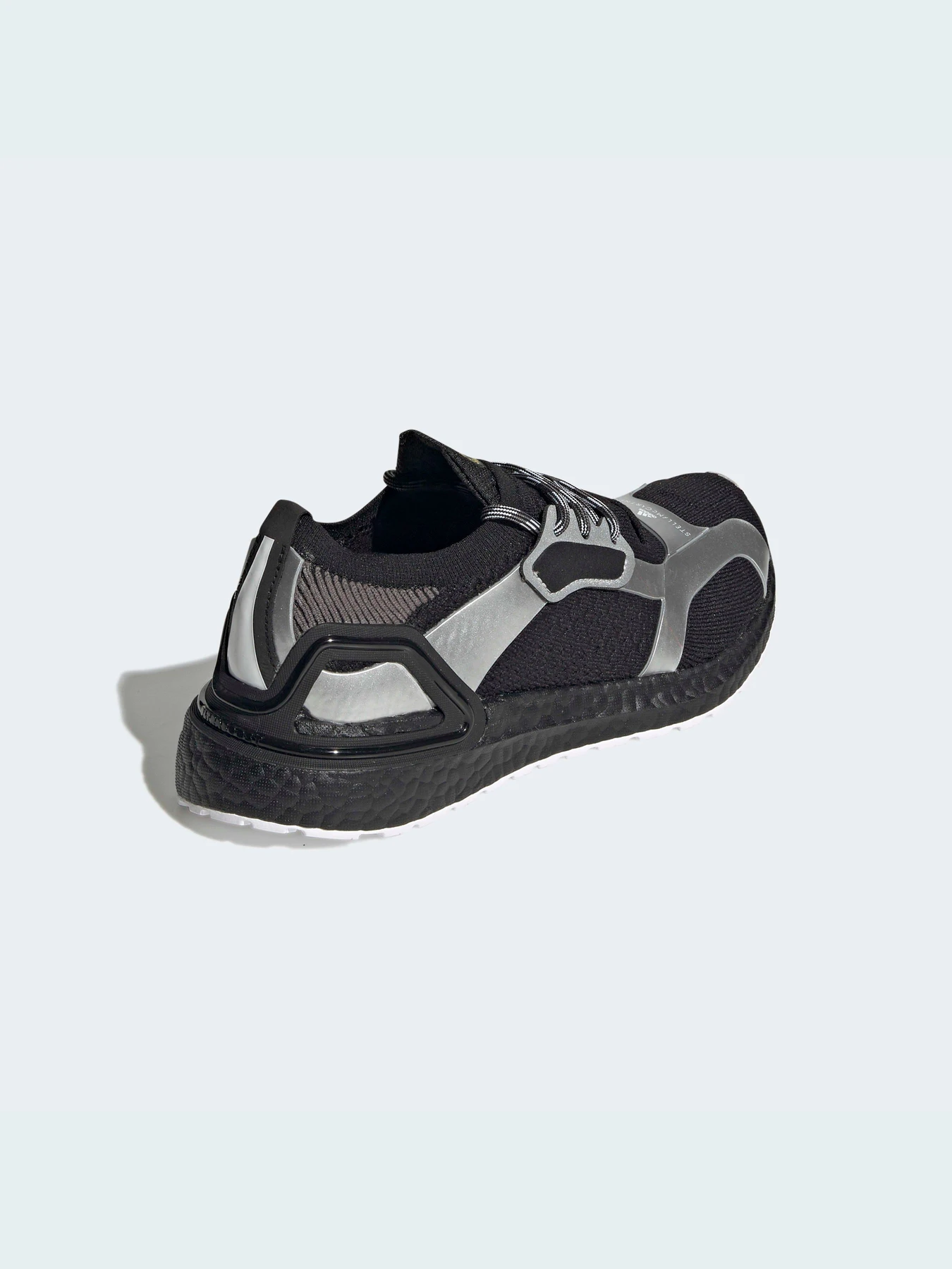 Кросівки Adidas Ultraboost модель H00101 Кросівки Adidas Ultraboost модель H00101 Фото