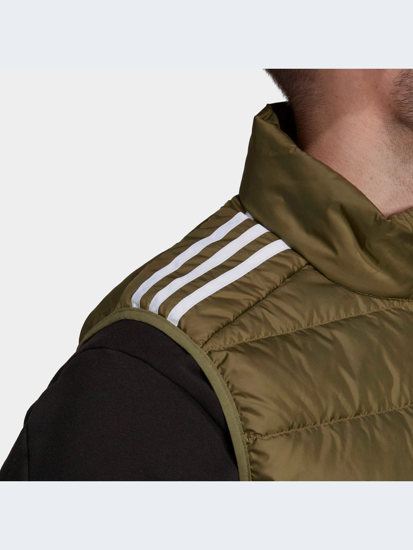 Куртки та дублянки Adidas модель GT9130 Куртки та дублянки Adidas модель GT9130 Фото