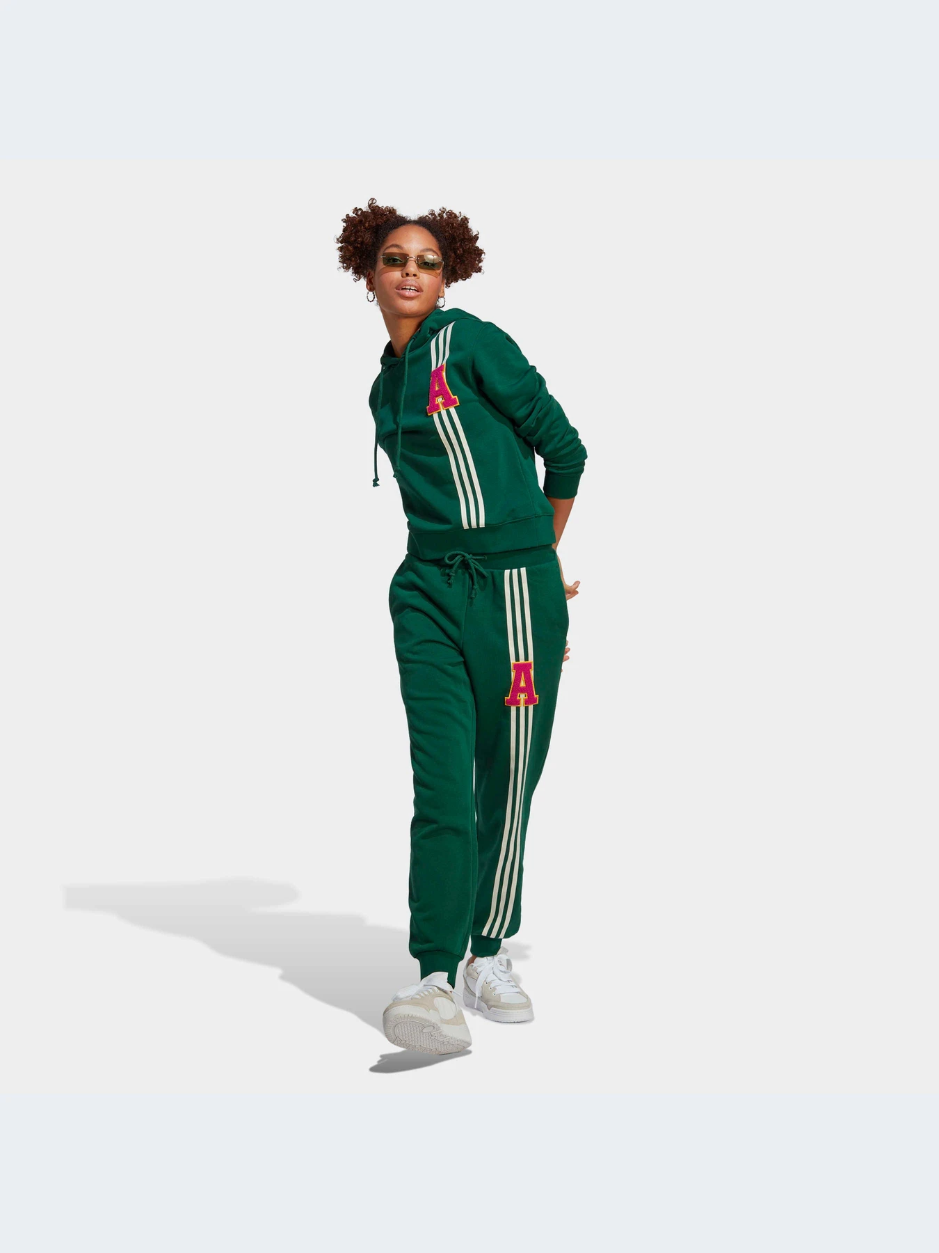 Худі та світшоти Adidas модель IC5230 Худі та світшоти Adidas модель IC5230 Фото