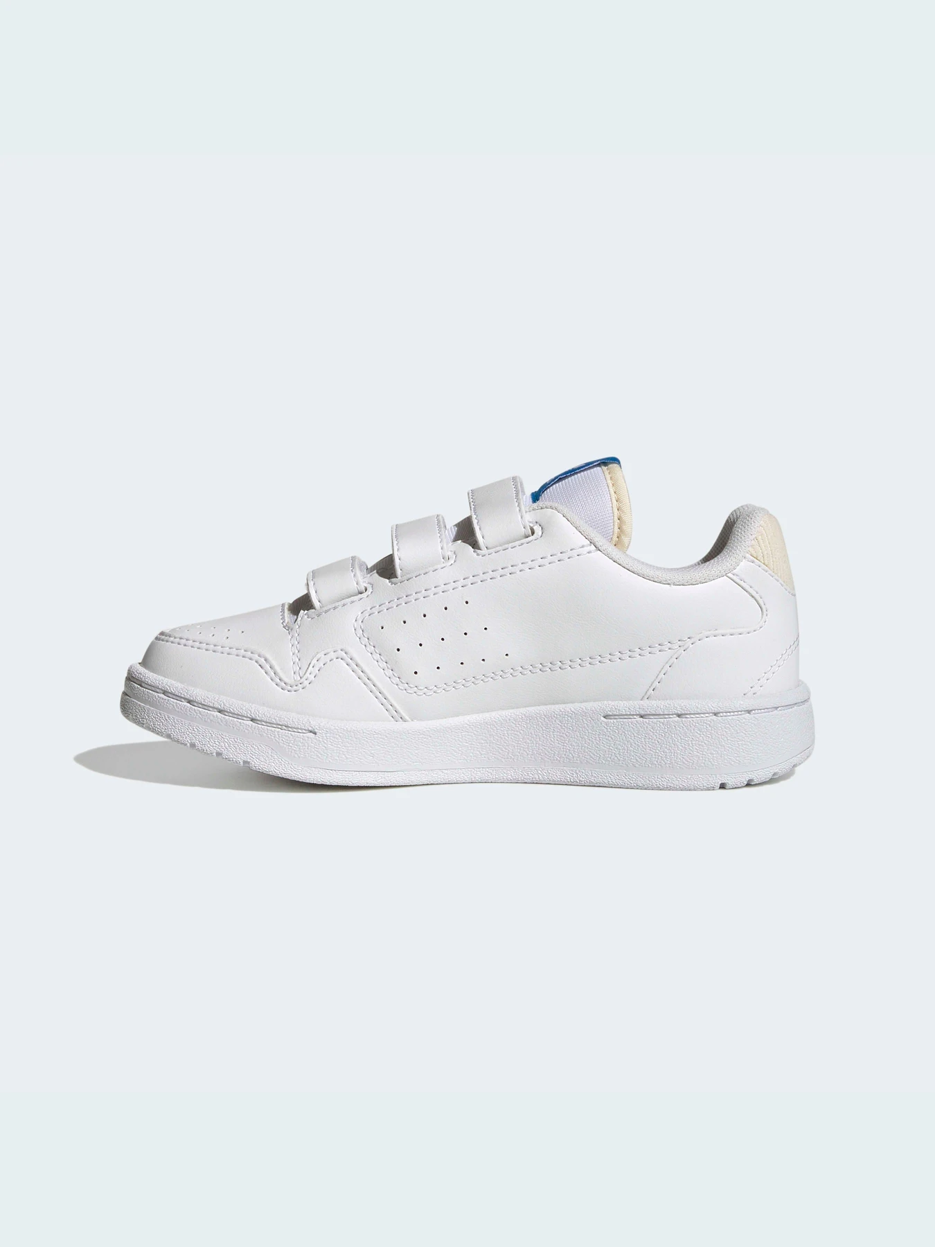 Кроссовки Adidas модель GZ1879 Кроссовки Adidas модель GZ1879 Фото