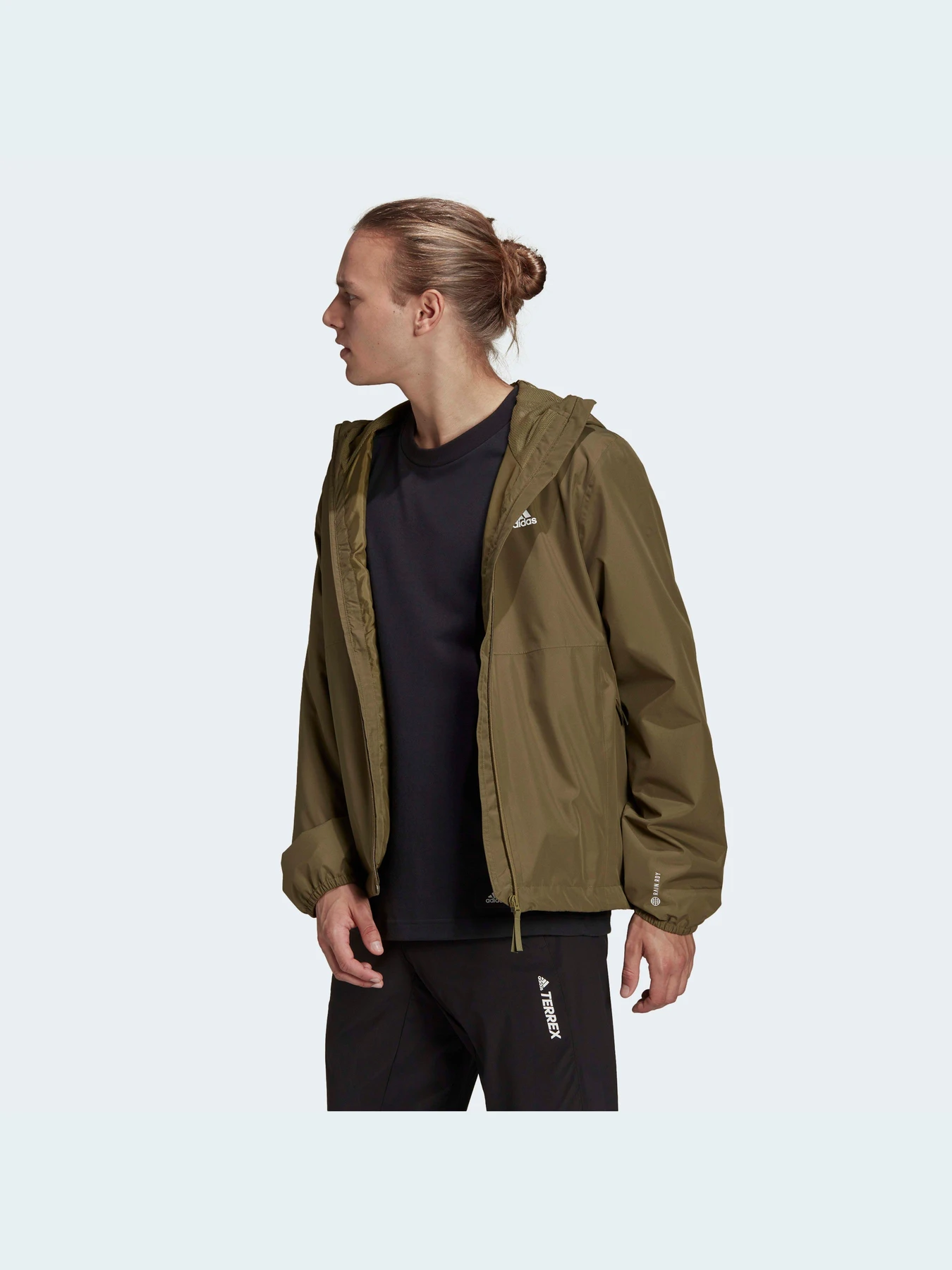 Куртки и дубленки Adidas модель HF9645 Куртки и дубленки Adidas модель HF9645 Фото