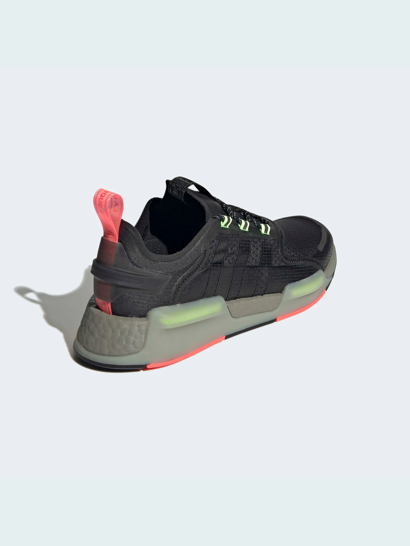 Кроссовки Adidas NMD модель GW3064 Фото