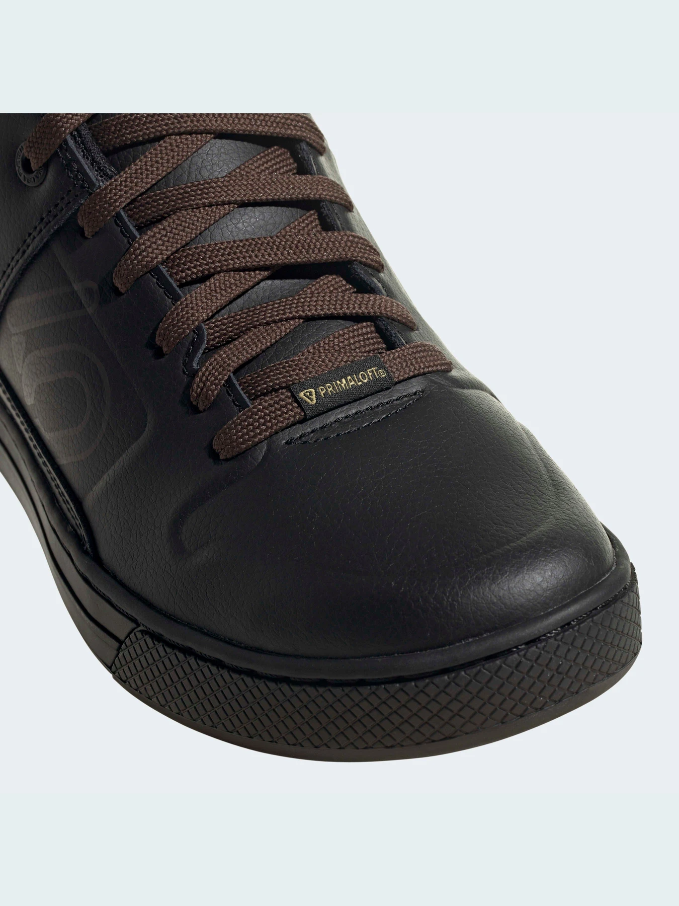 Кроссовки Adidas модель FY9304 Кроссовки Adidas модель FY9304 Фото
