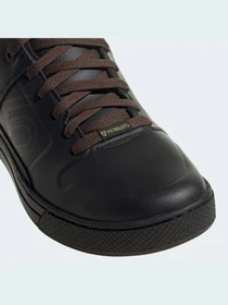 Кроссовки Adidas модель FY9304 Фото