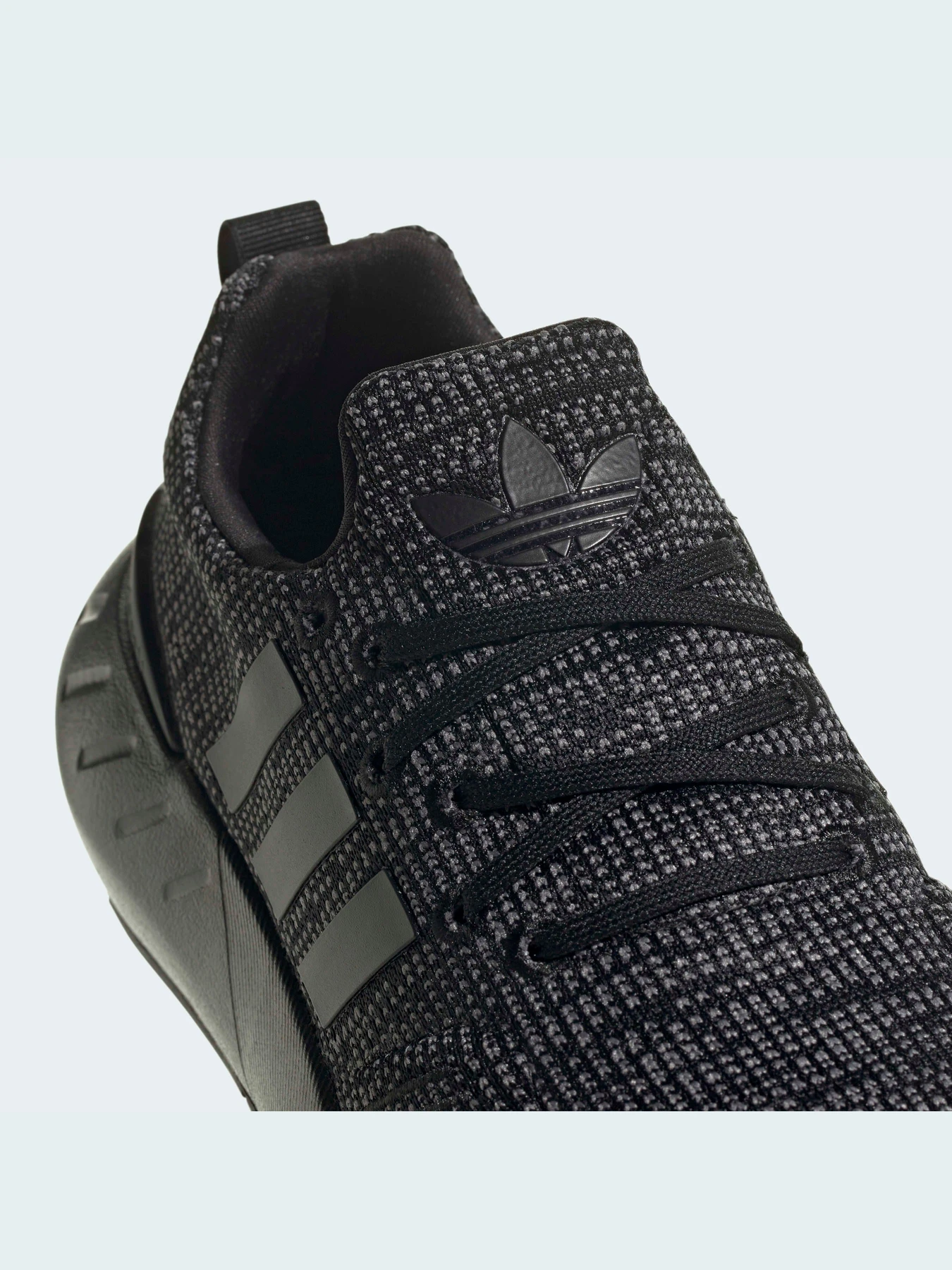 Кроссовки Adidas Swift модель GW8166 Кроссовки Adidas Swift модель GW8166 Фото
