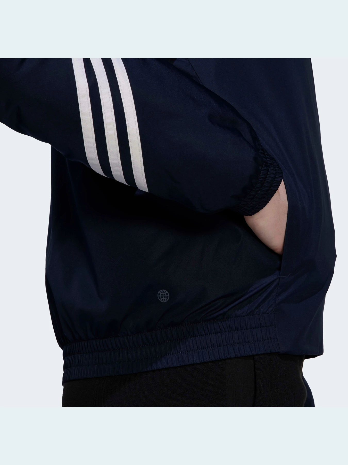 Куртки и дубленки Adidas модель HG6005 Куртки и дубленки Adidas модель HG6005 Фото