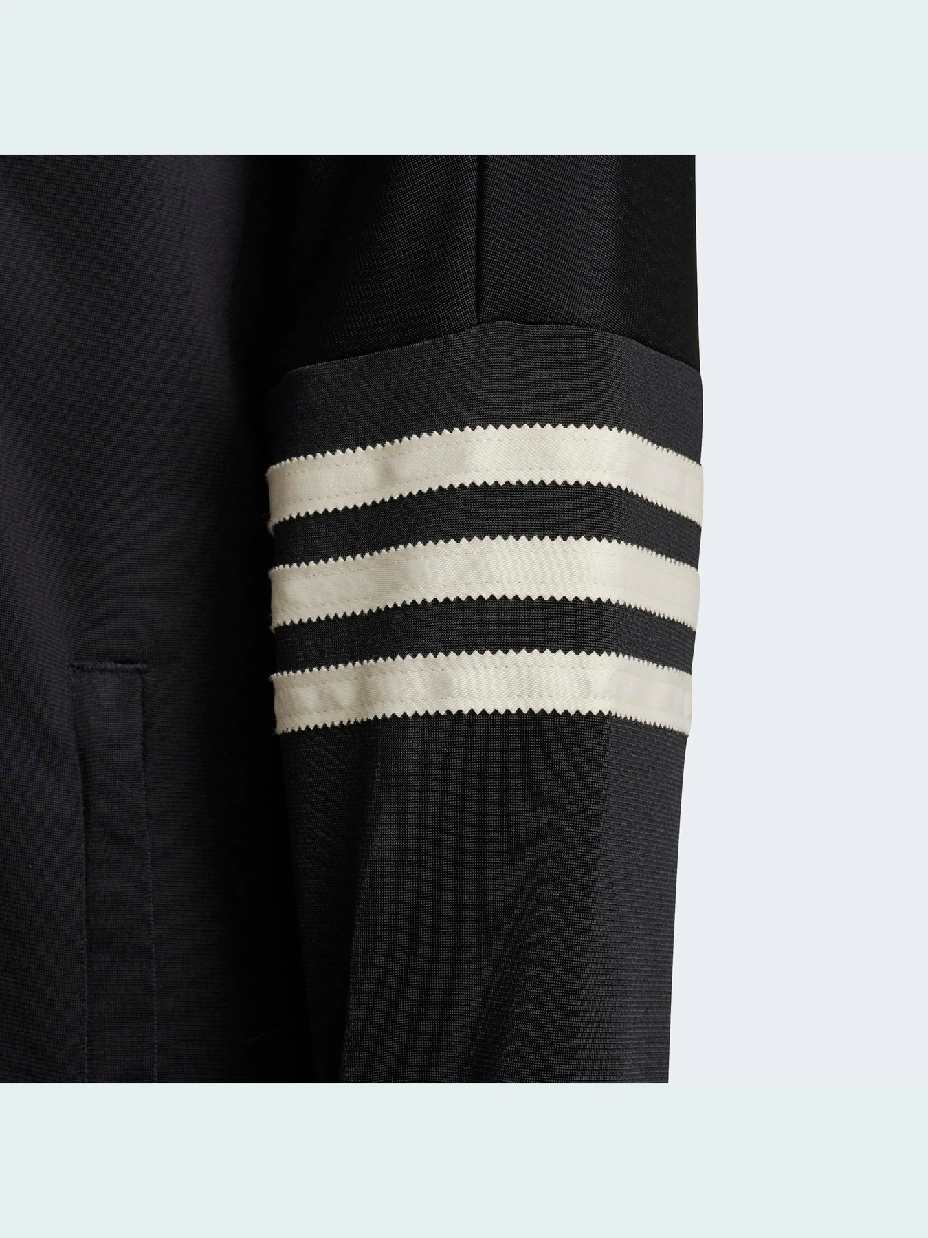 Худі та світшоти Adidas Adicolor модель HK9696 Худі та світшоти Adidas Adicolor модель HK9696 Фото