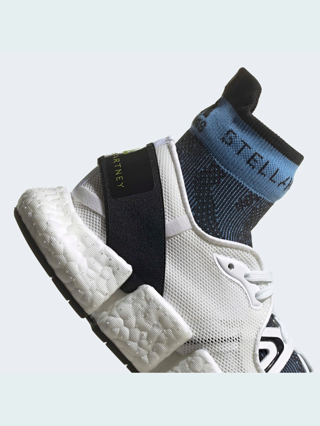 Кроссовки Adidas модель FY1168 Фото