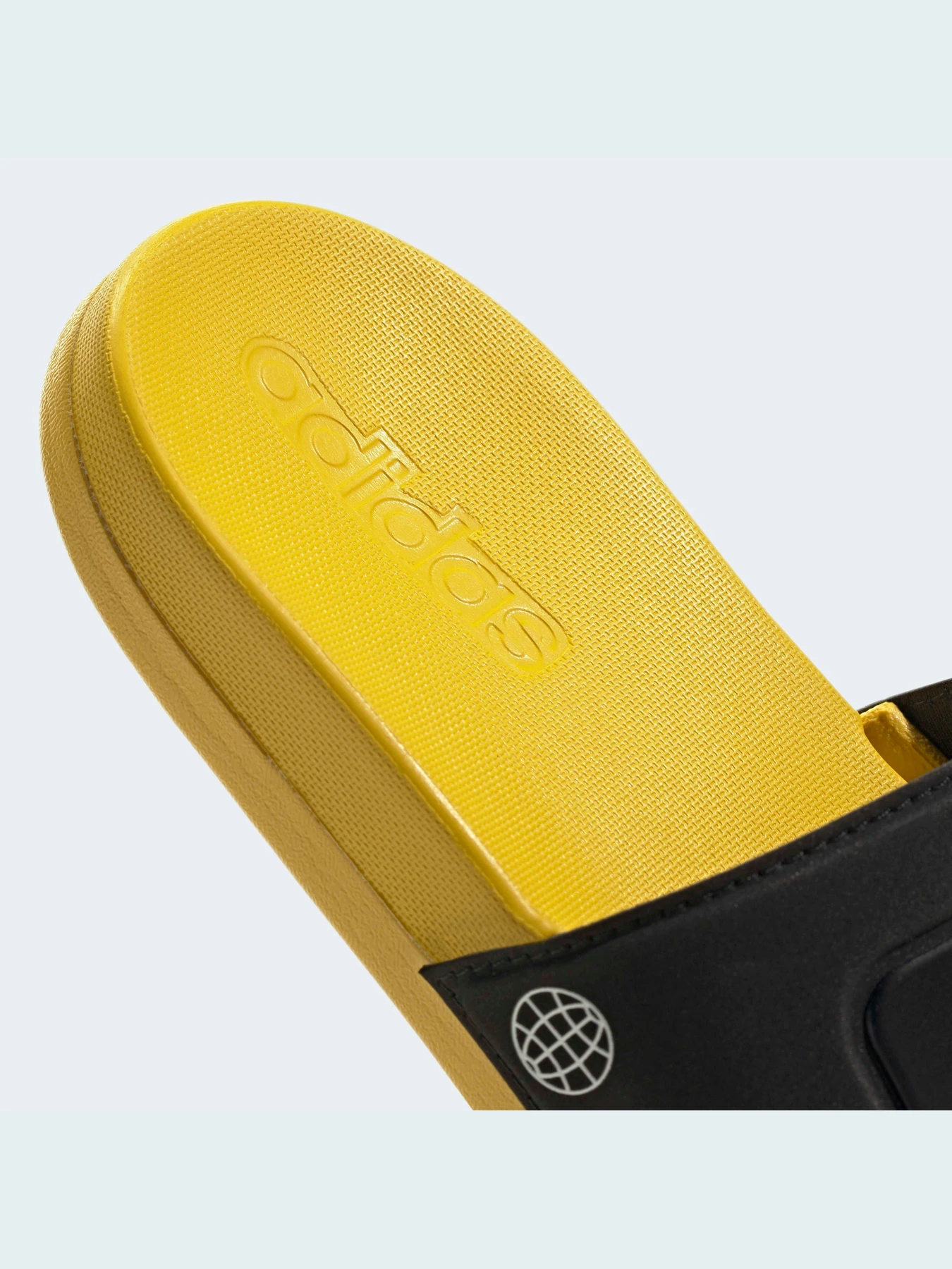 Шльопанці Adidas Adilette модель GW8111 Шльопанці Adidas Adilette модель GW8111 Фото