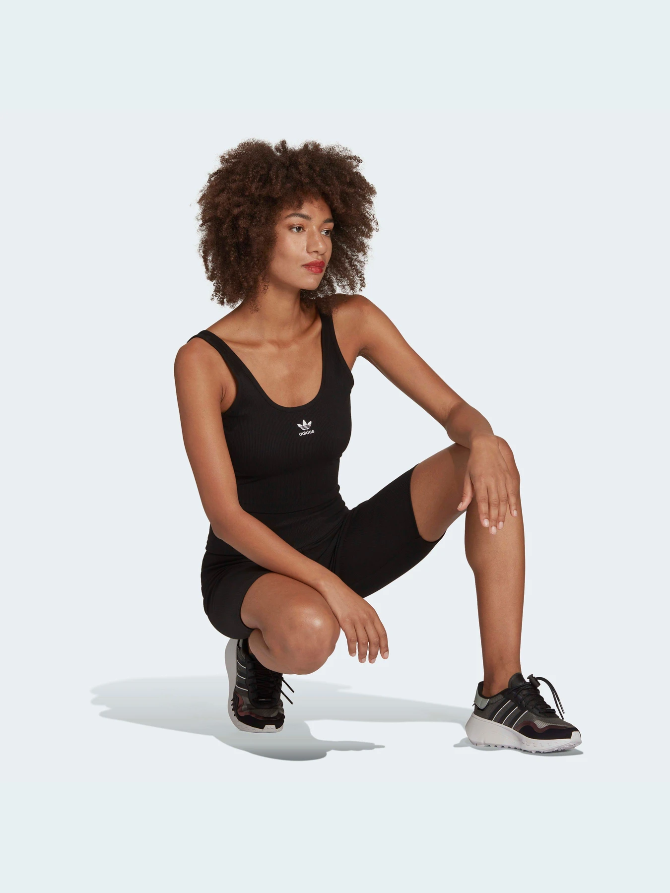 Футболки и поло Adidas Adicolor модель HF3399 Футболки и поло Adidas Adicolor модель HF3399 Фото