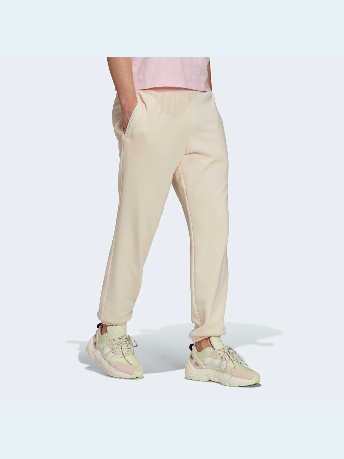Брюки Adidas Graphics модель HI6010 Брюки Adidas Graphics модель HI6010 Фото
