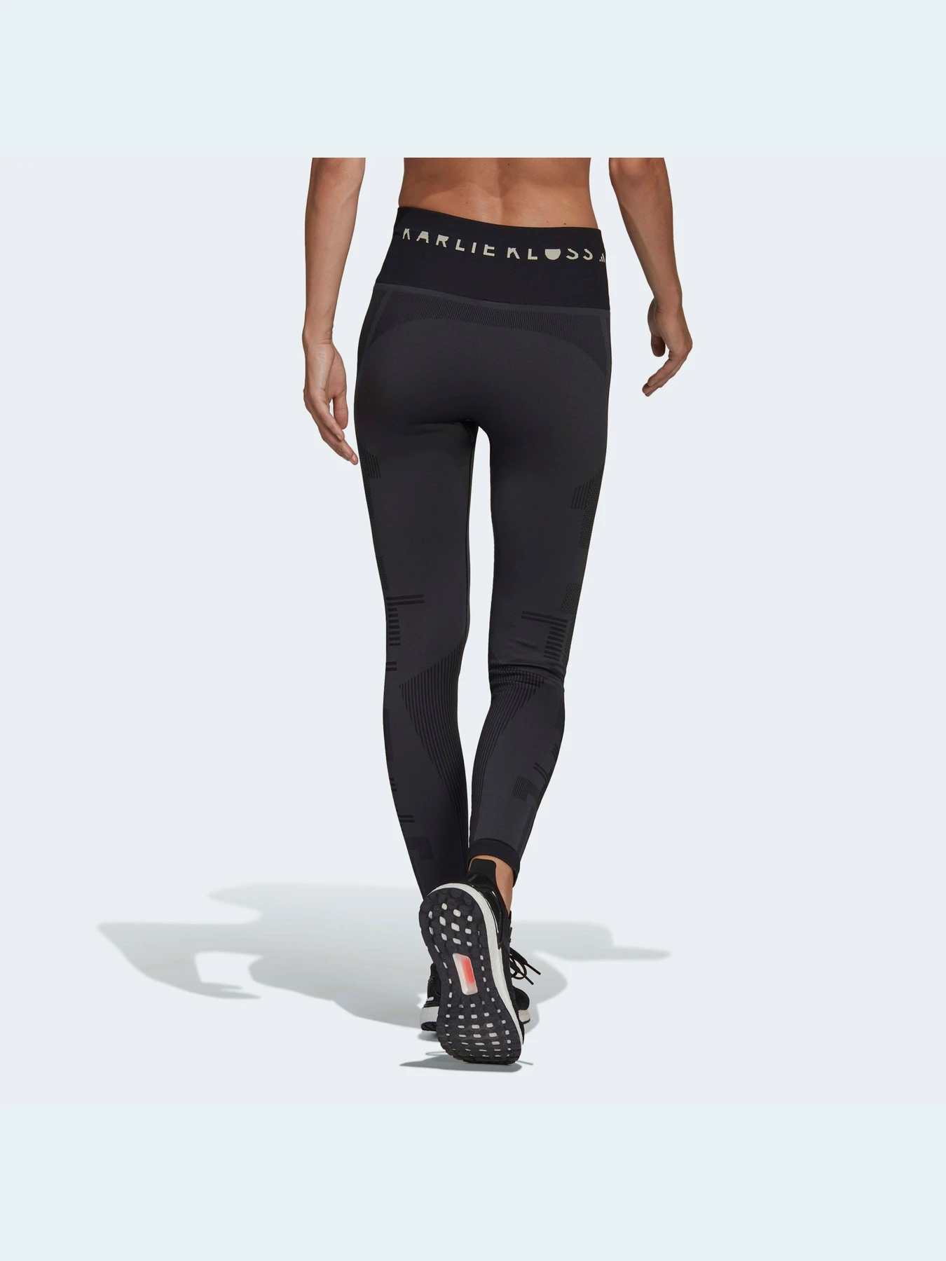 Брюки Adidas модель HB1437 Брюки Adidas модель HB1437 Фото