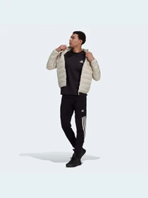 Куртки и дубленки Adidas модель HK4647 Фото