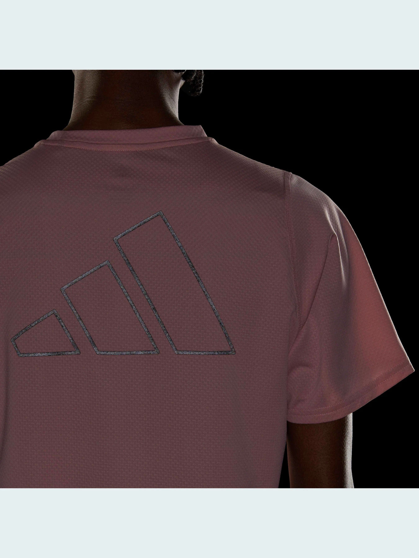 Футболки і поло Adidas модель HB9356 Футболки і поло Adidas модель HB9356 Фото