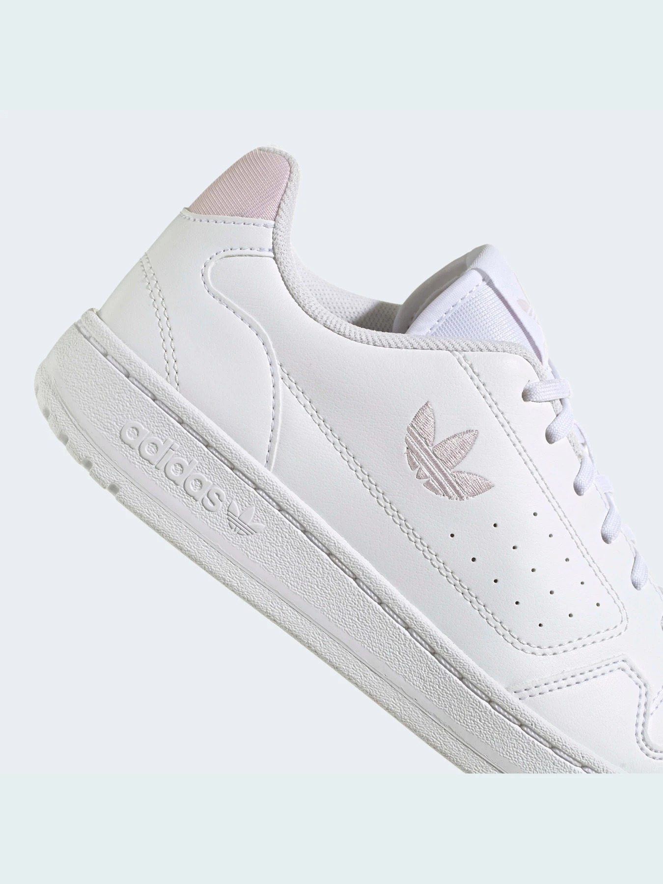 Кроссовки Adidas модель GZ1873 Кроссовки Adidas модель GZ1873 Фото