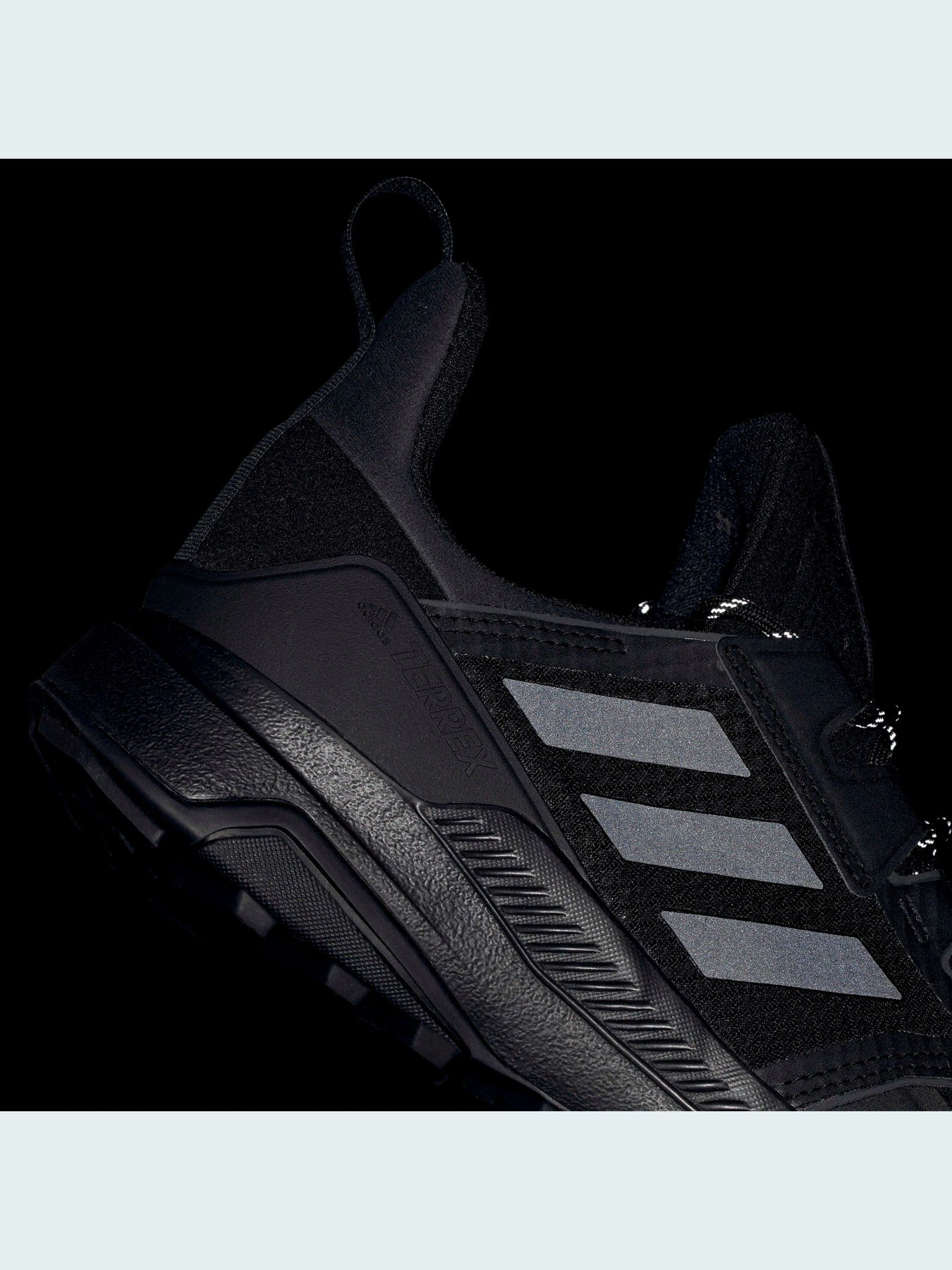 Кроссовки Adidas модель GY6720 Фото