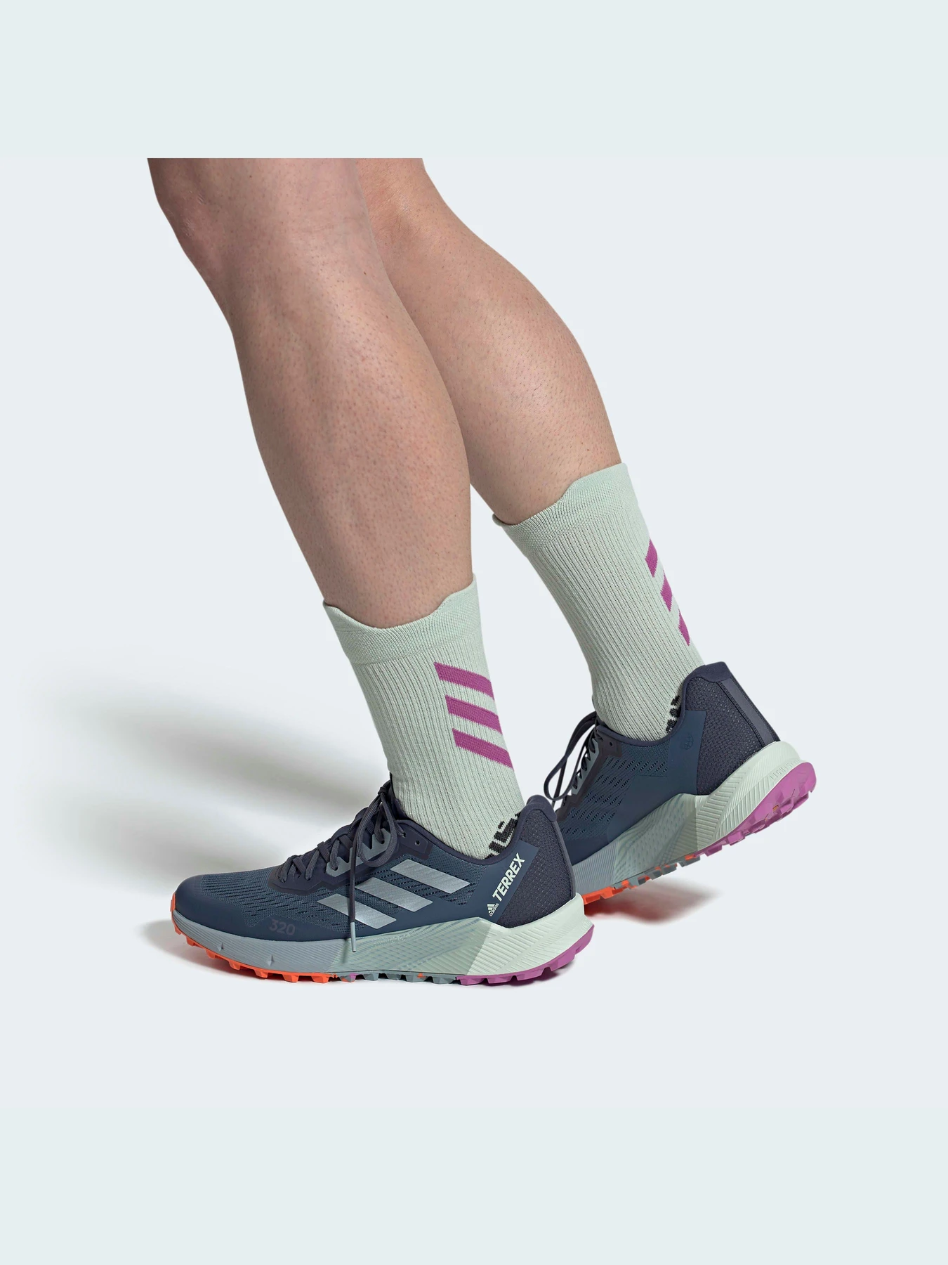 Кроссовки Adidas модель GX8679 Фото