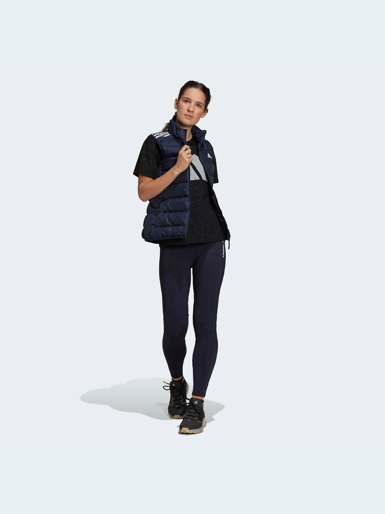 Куртки и дубленки Adidas модель GT9137 Куртки и дубленки Adidas модель GT9137 Фото