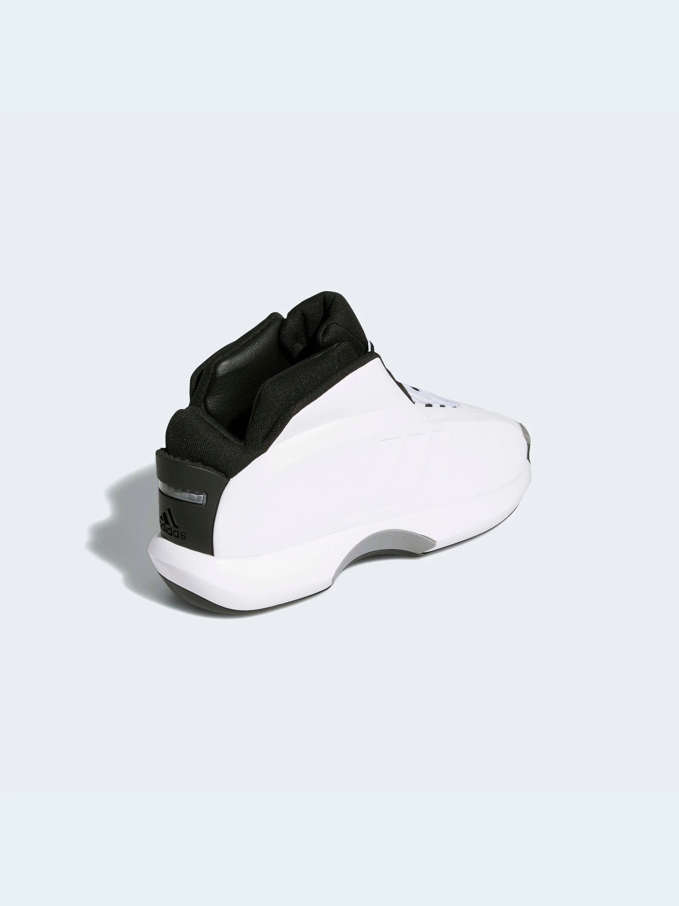 Кроссовки Adidas модель GY3810 Кроссовки Adidas модель GY3810 Фото