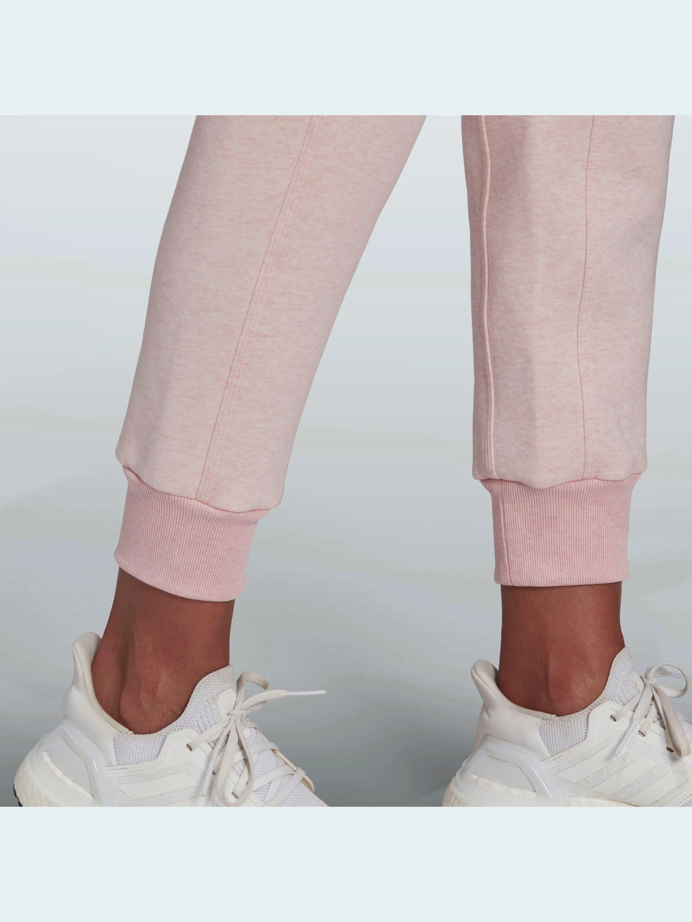 Брюки Adidas модель HE4148 Брюки Adidas модель HE4148 Фото