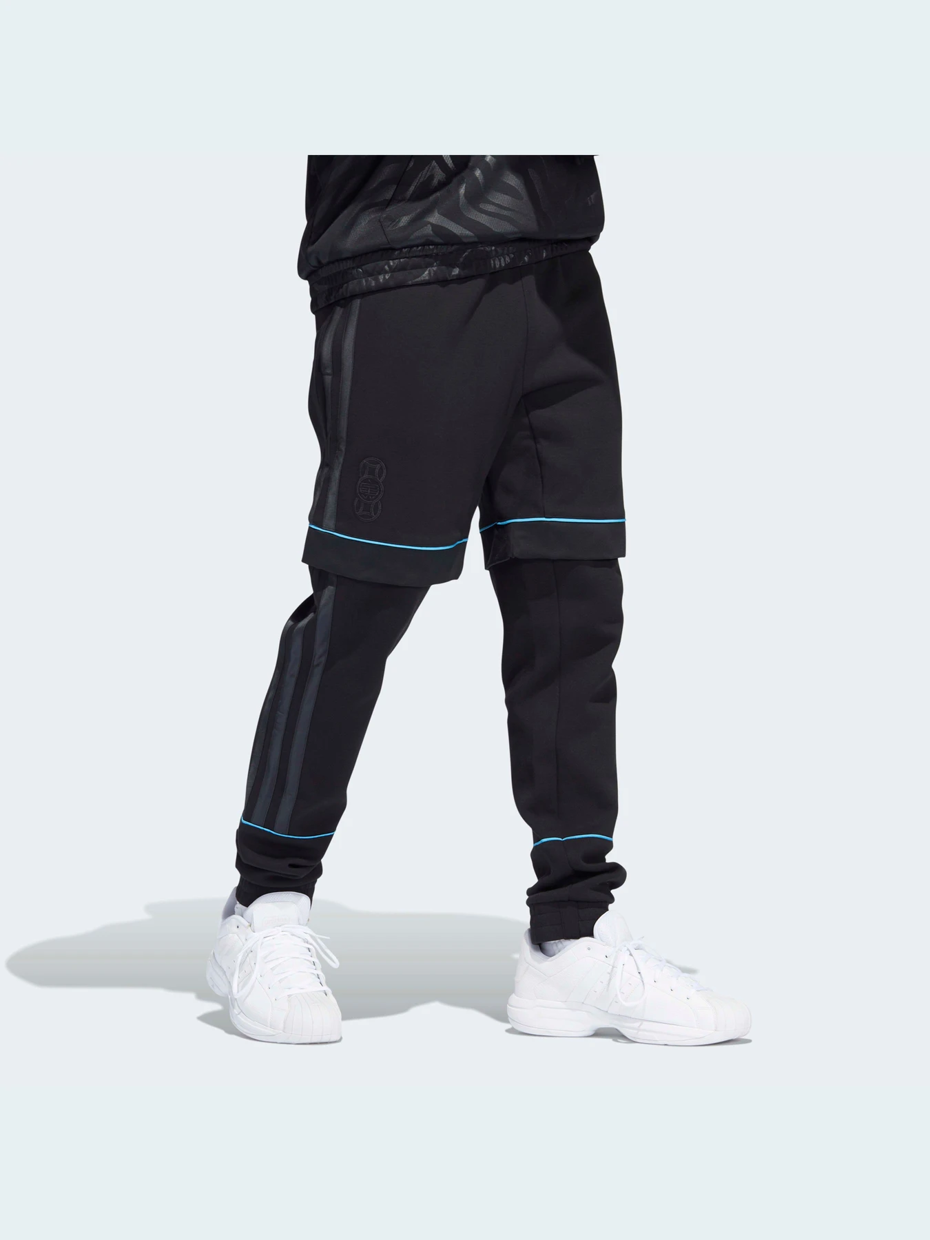 Брюки Adidas Graphics модель HB5475 Брюки Adidas Graphics модель HB5475 Фото