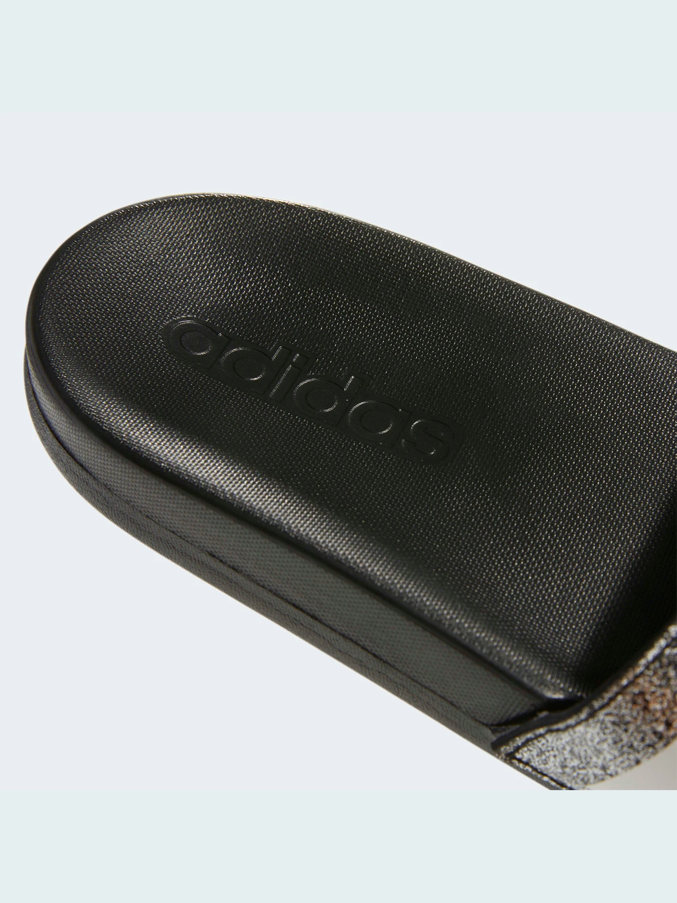 Шлёпанцы Adidas Adilette модель FY8836 Шлёпанцы Adidas Adilette модель FY8836 Фото
