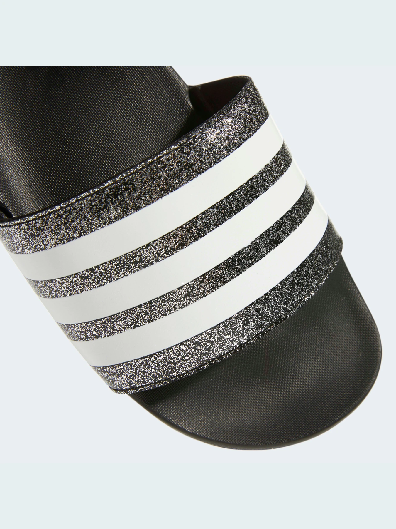 Шлёпанцы Adidas Adilette модель FY8836 Шлёпанцы Adidas Adilette модель FY8836 Фото