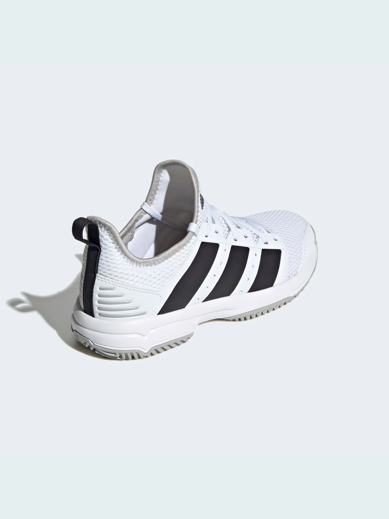 Кроссовки Adidas модель HR0247 Кроссовки Adidas модель HR0247 Фото