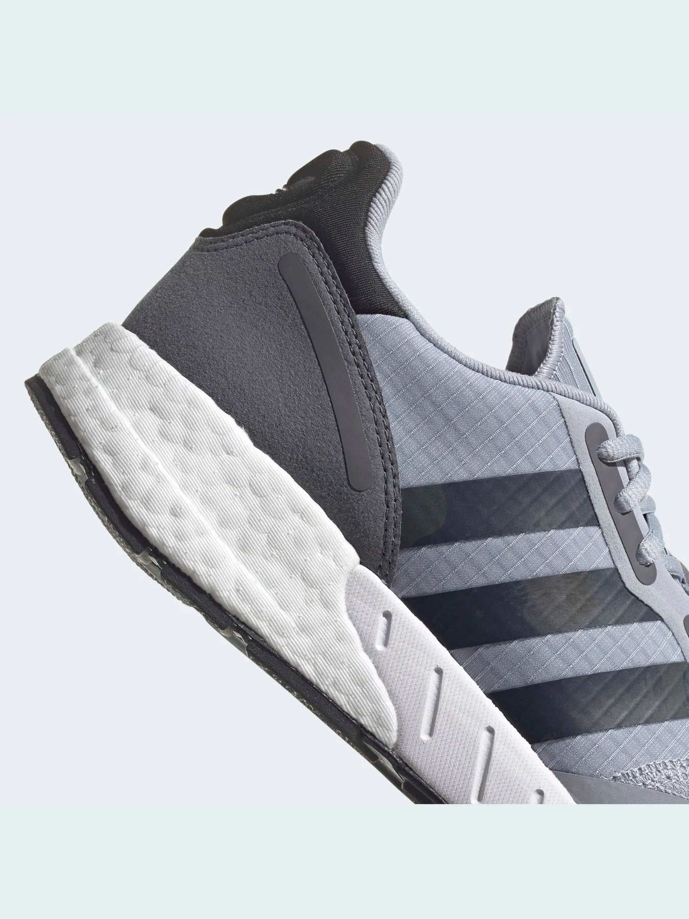 Кроссовки Adidas ZX модель H05533 Кроссовки Adidas ZX модель H05533 Фото