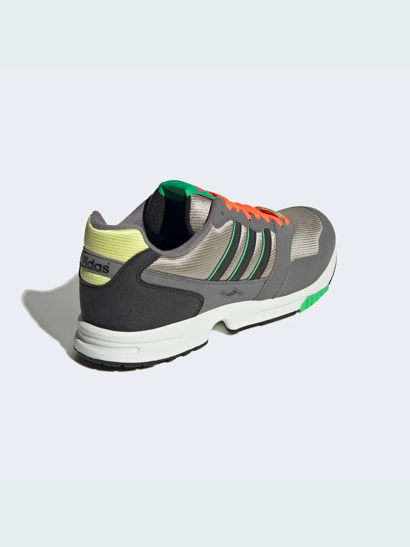 Кроссовки Adidas ZX модель H02138 Кроссовки Adidas ZX модель H02138 Фото