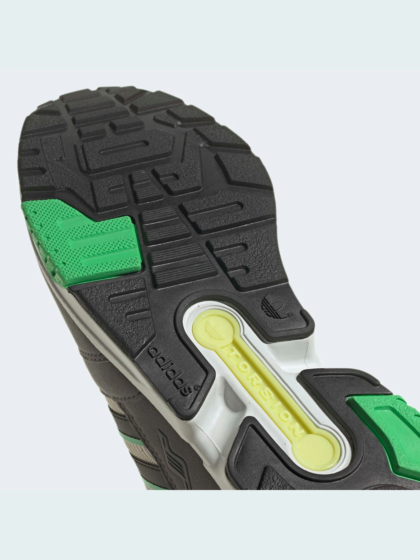 Кроссовки Adidas ZX модель H02138 Кроссовки Adidas ZX модель H02138 Фото