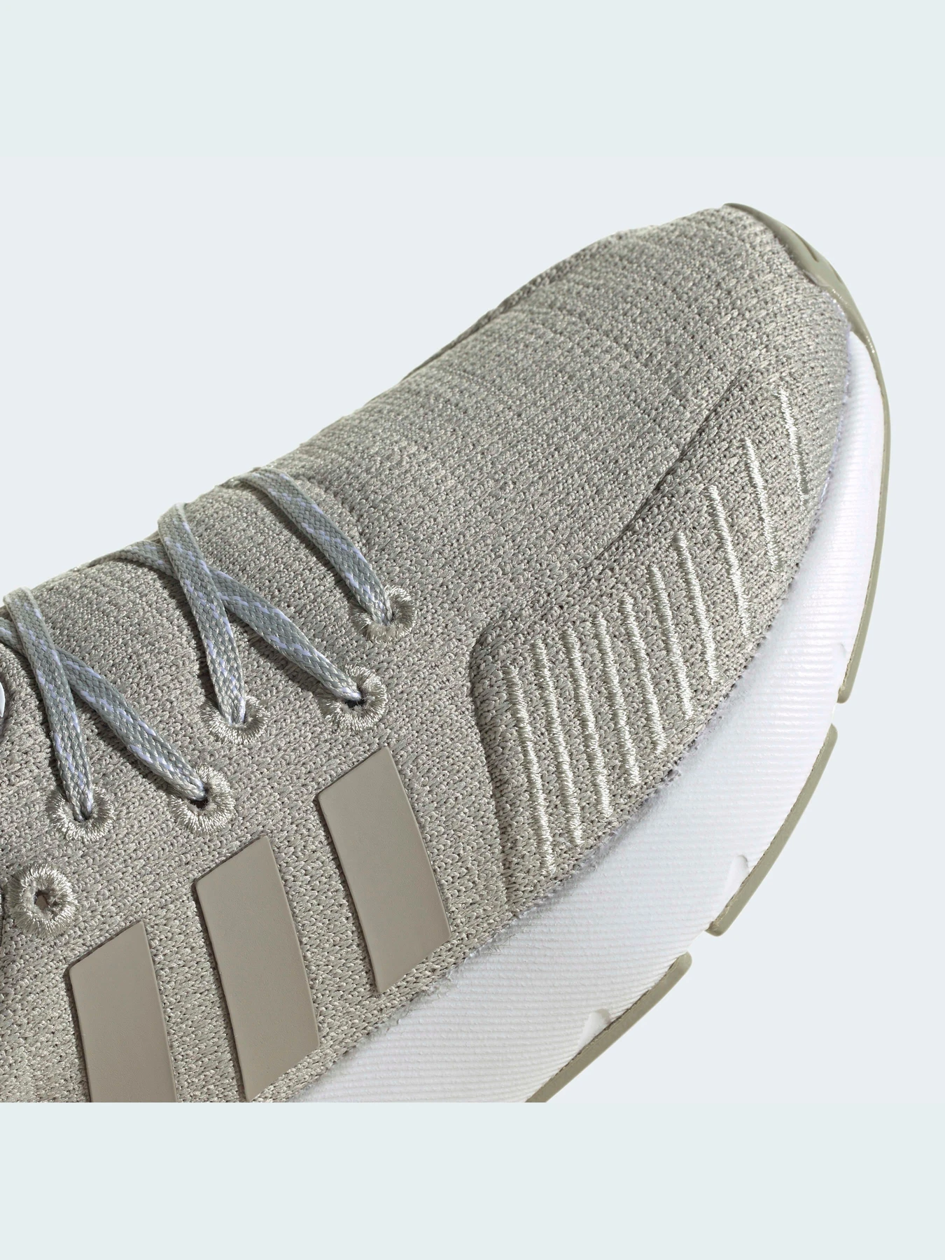 Кросівки Adidas Swift модель GZ0797 Кросівки Adidas Swift модель GZ0797 Фото