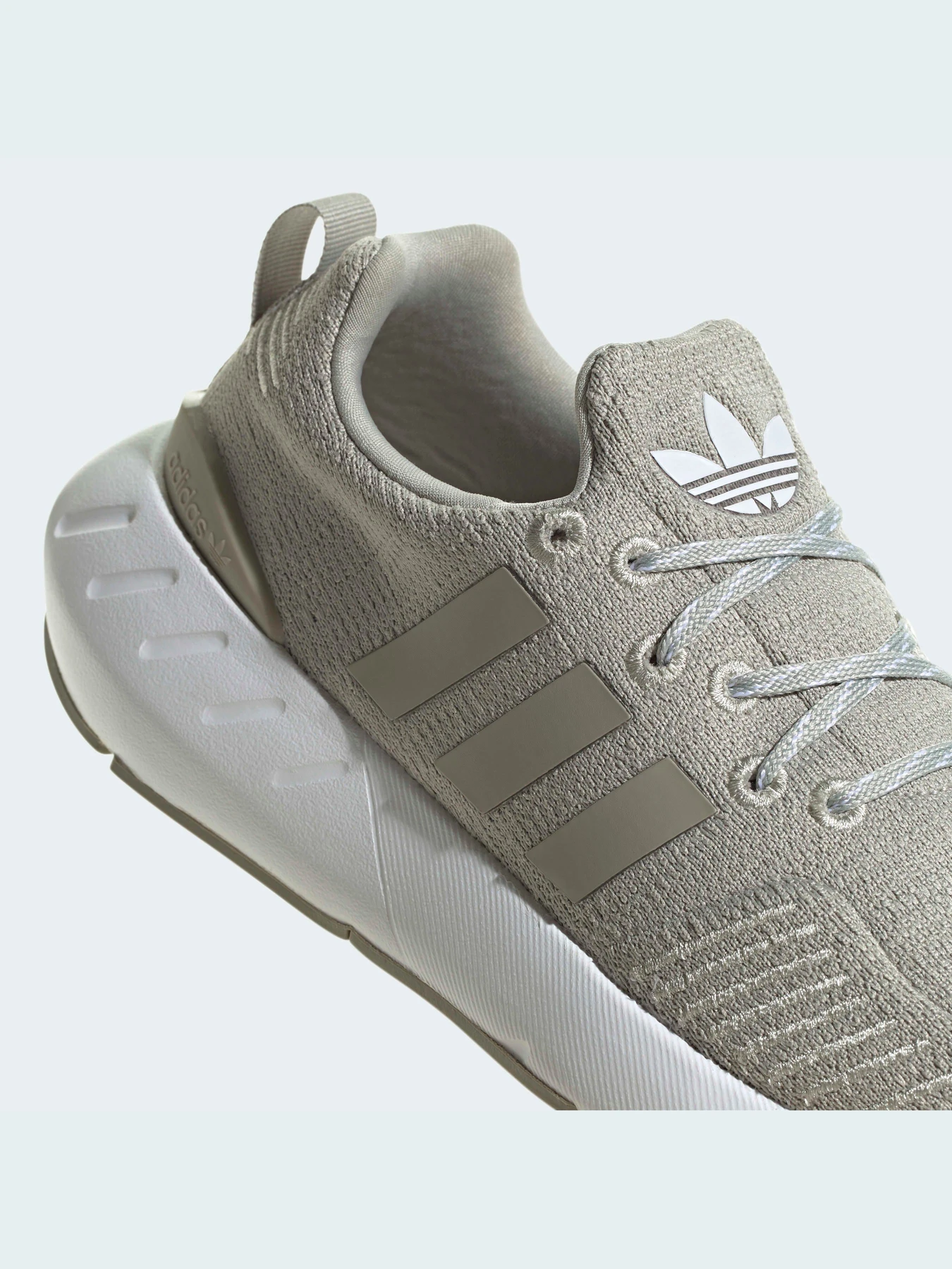 Кросівки Adidas Swift модель GZ0797 Кросівки Adidas Swift модель GZ0797 Фото