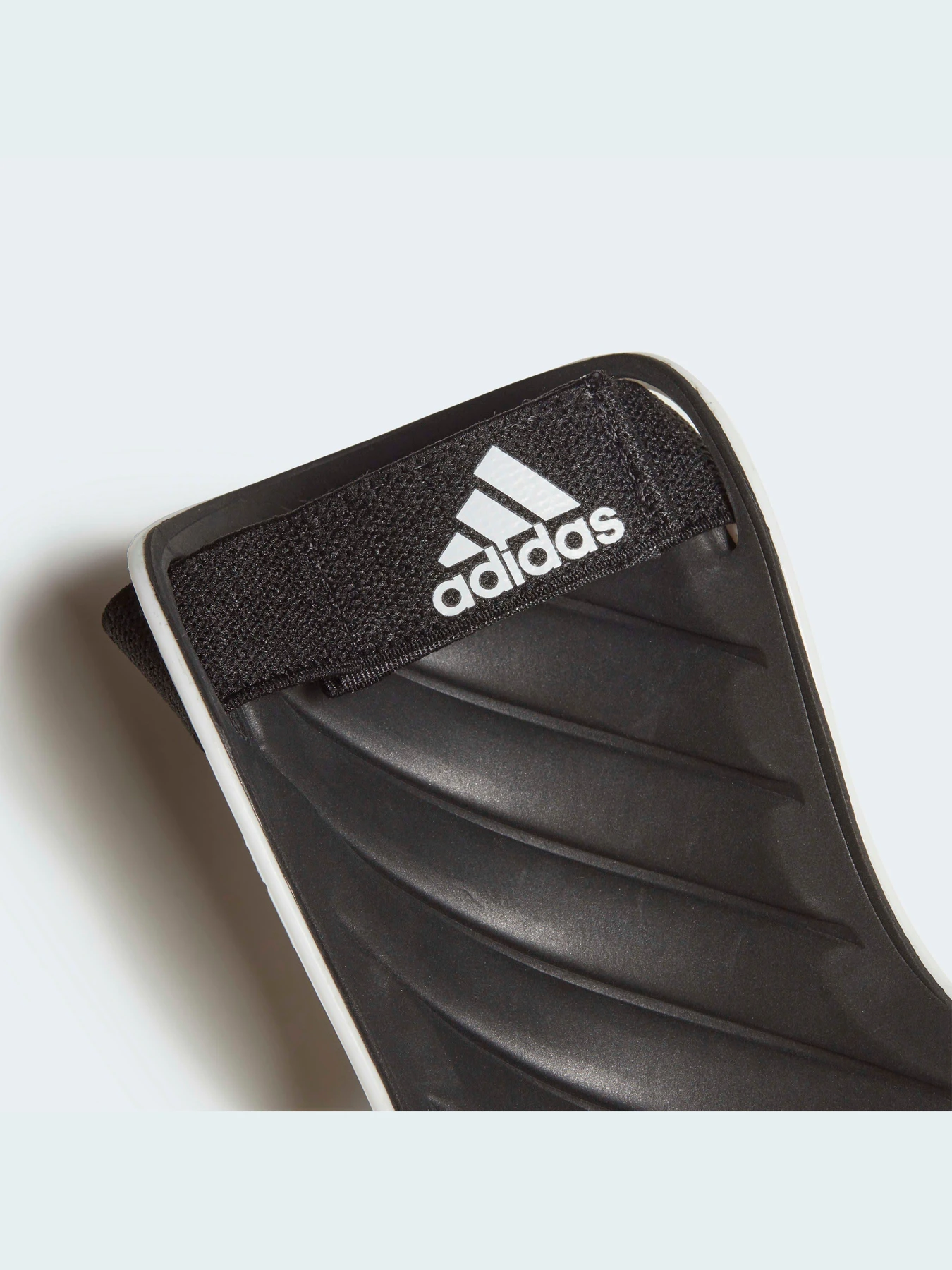 Щитки Adidas Tiro модель GJ7758 Фото