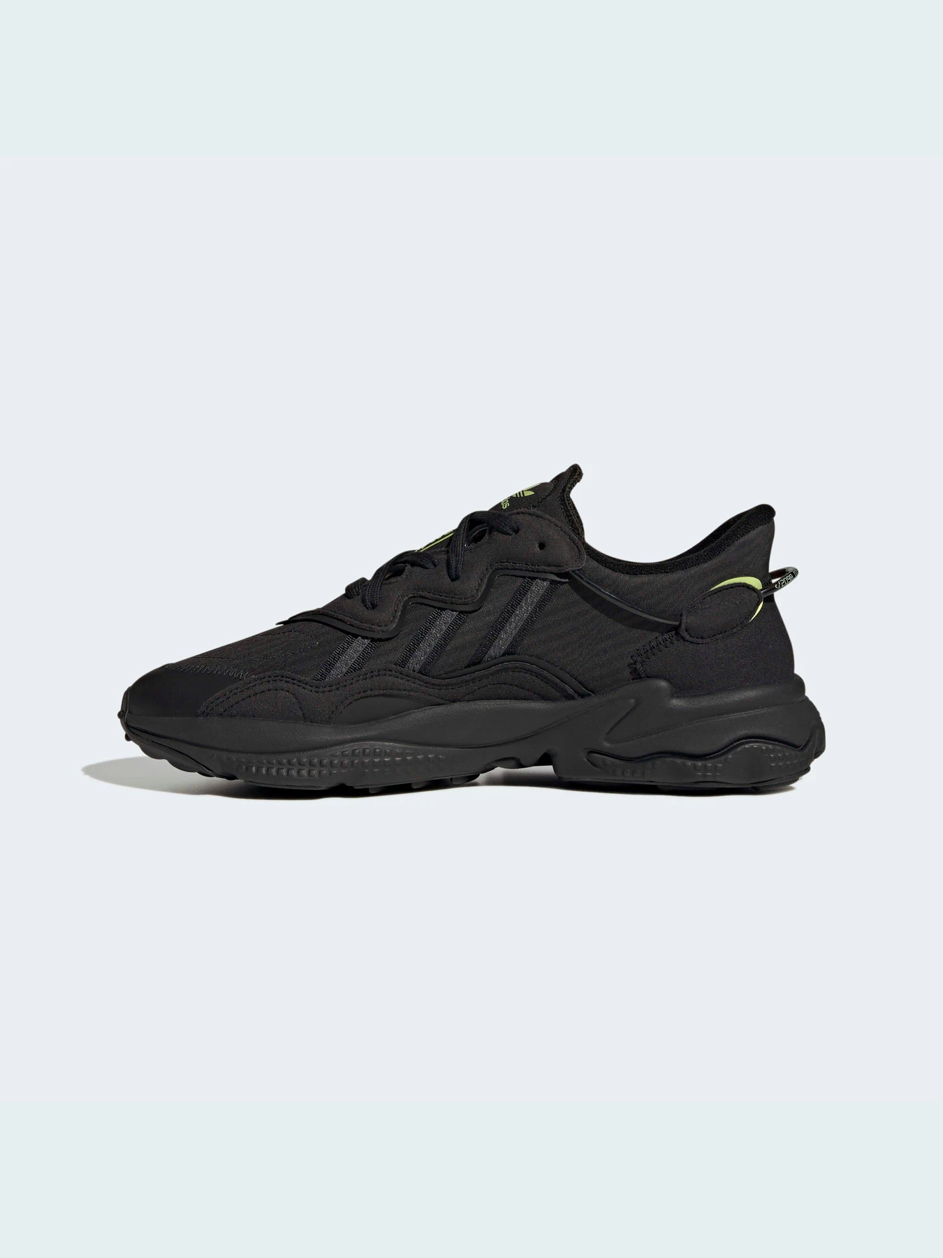 Кроссовки Adidas Ozweego модель HP7802 Фото