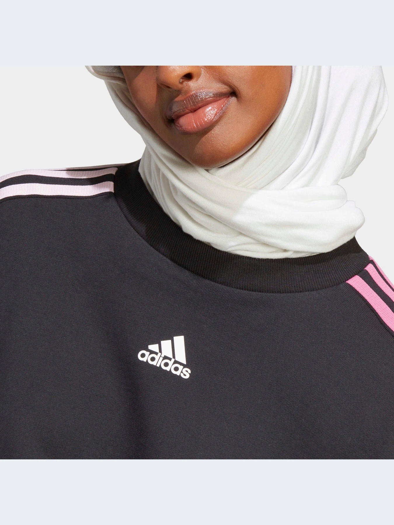 Худи и свитшоты Adidas 3 Stripes модель IC0011 Фото