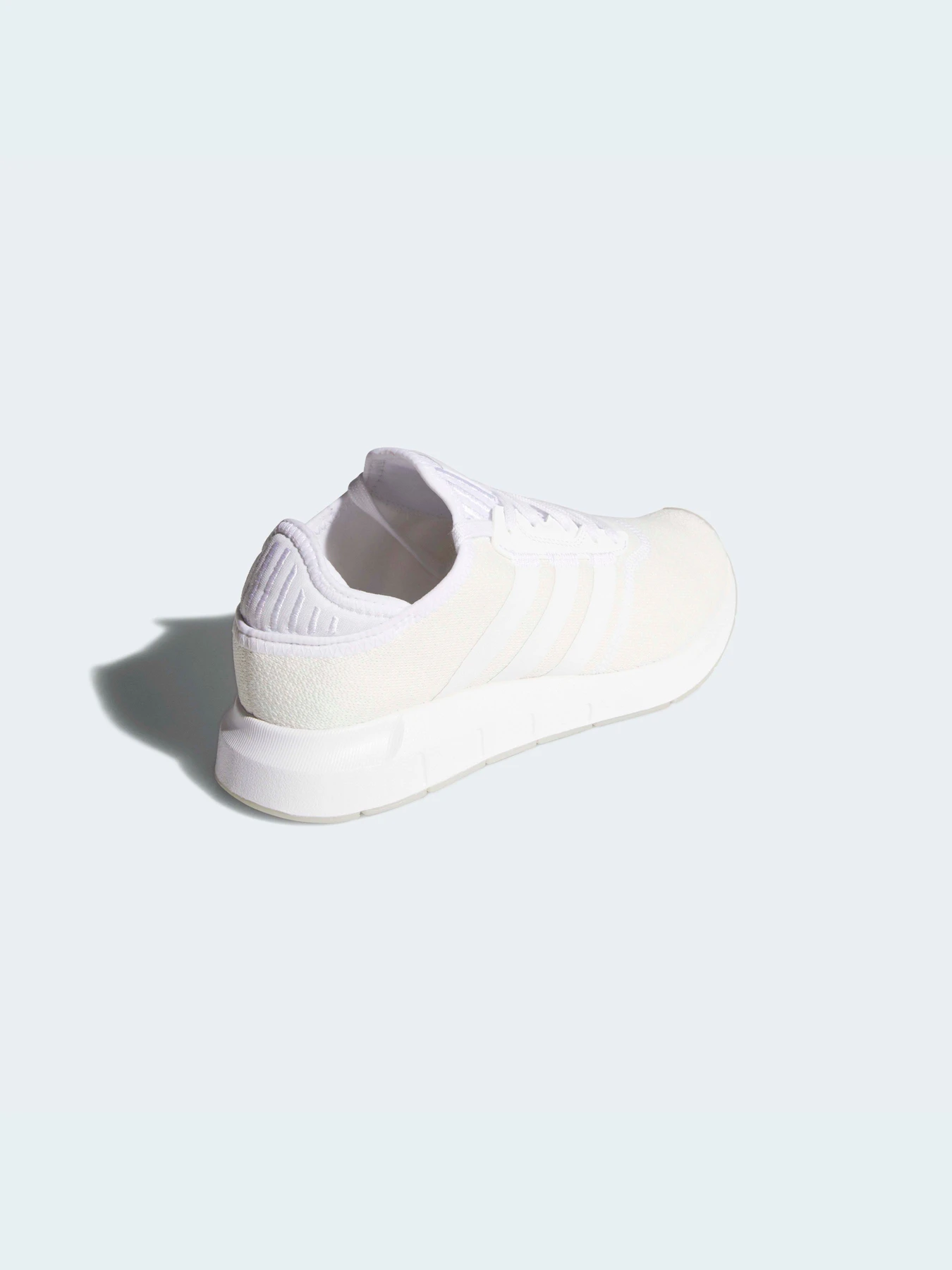 Кроссовки Adidas Swift модель FY2138 Фото