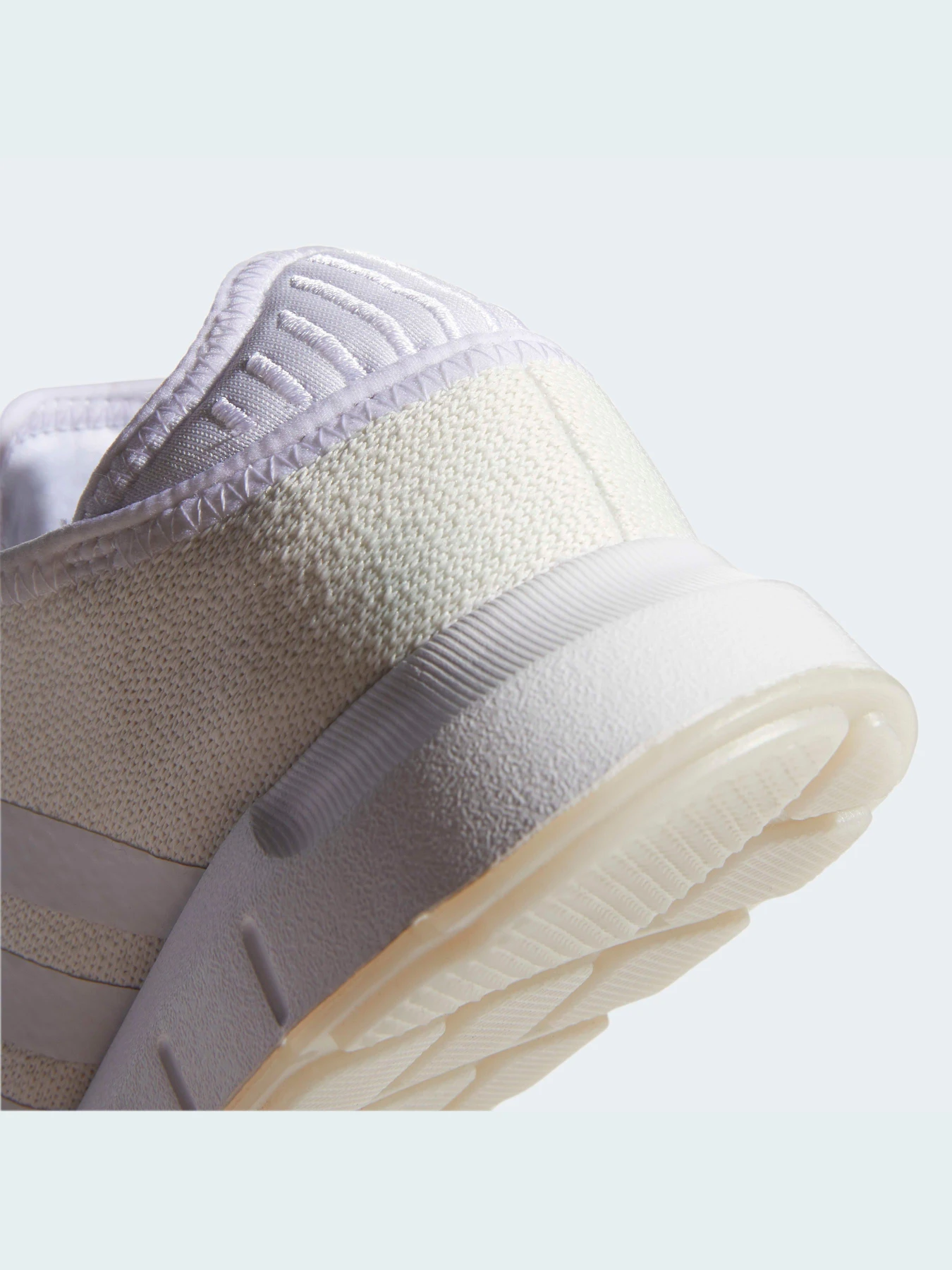 Кроссовки Adidas Swift модель FY2138 Фото