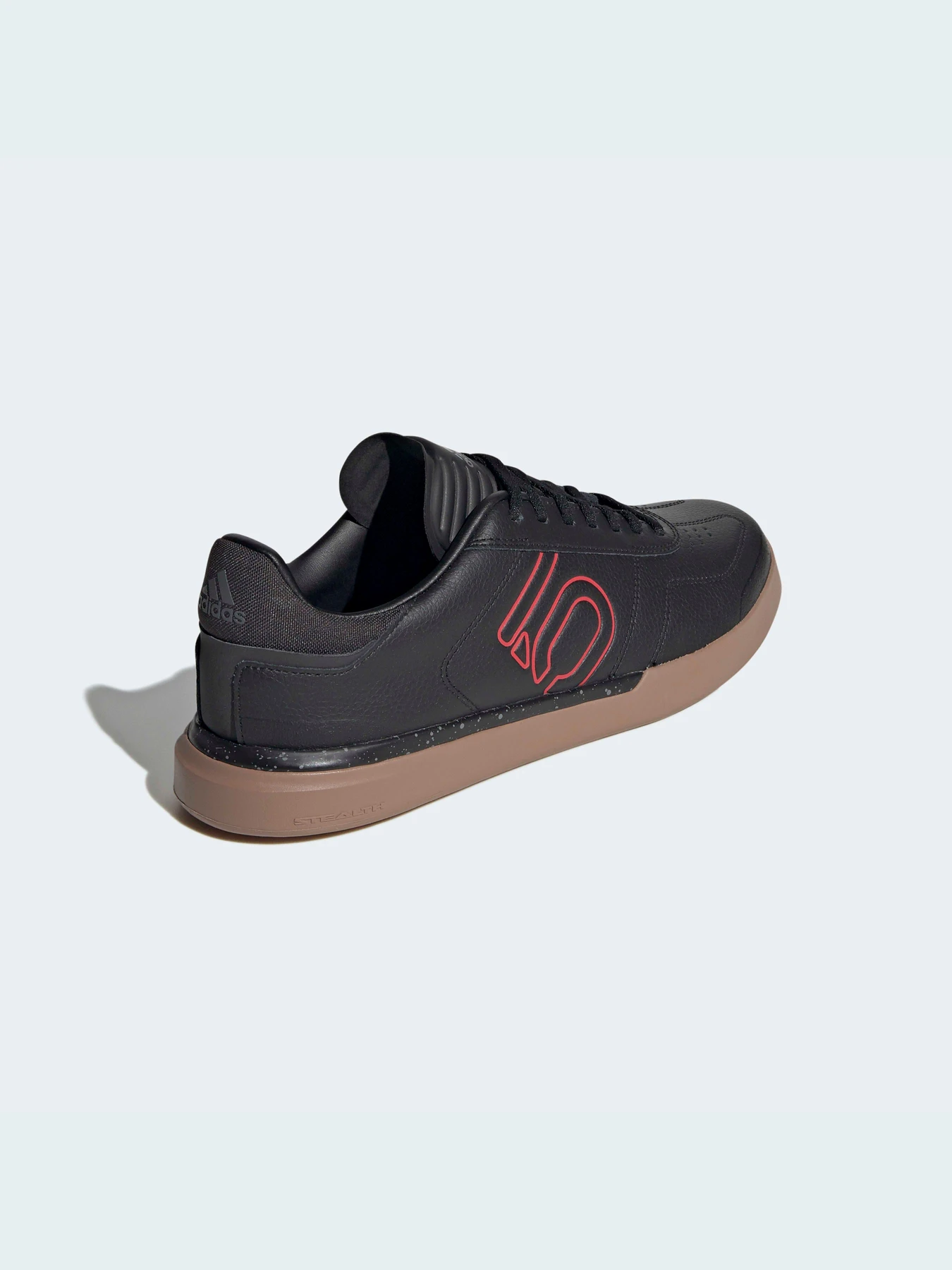 Кроссовки Adidas модель EG4614 Кроссовки Adidas модель EG4614 Фото