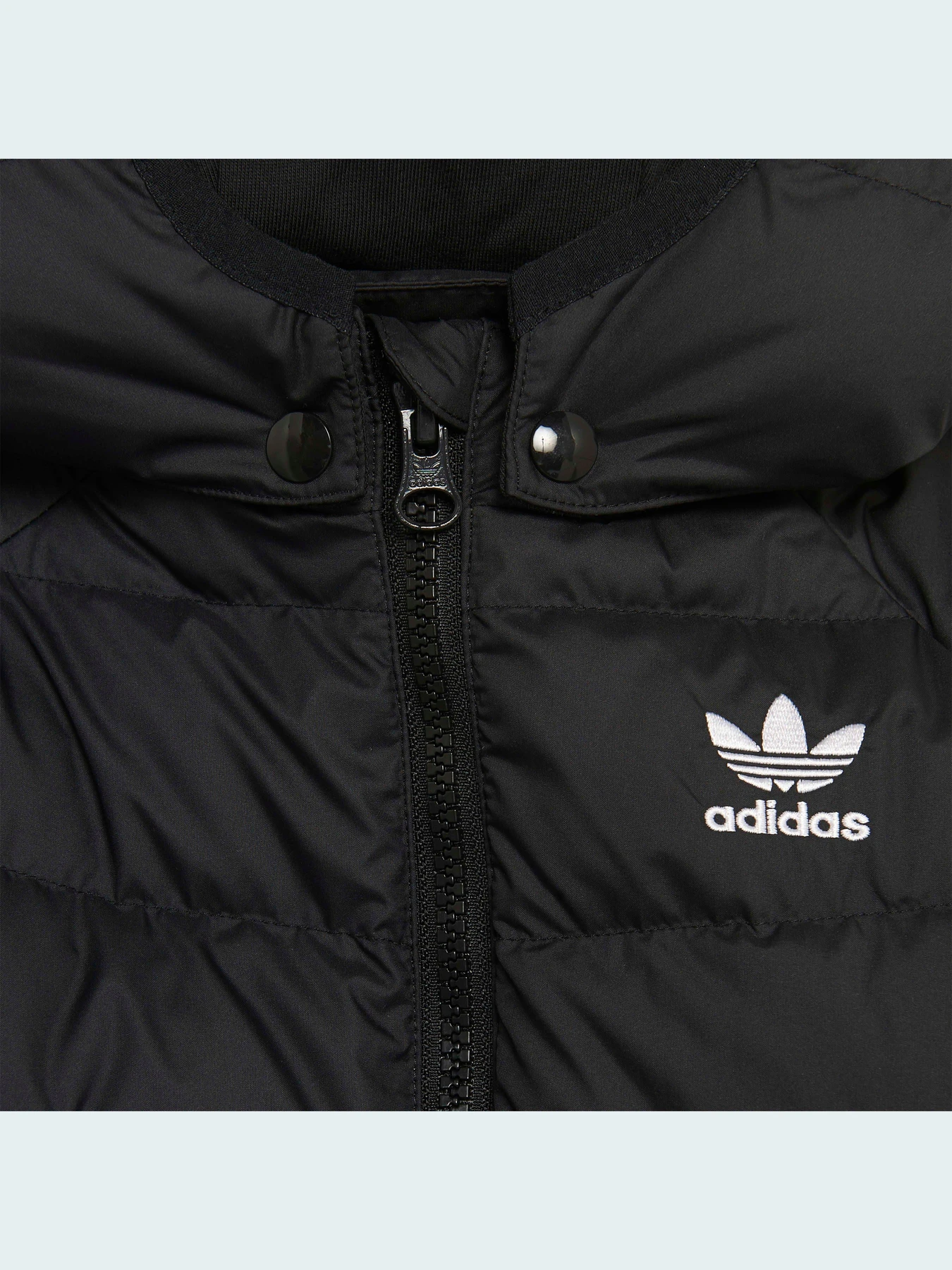 Куртки та дублянки Adidas модель H25221 Куртки та дублянки Adidas модель H25221 Фото