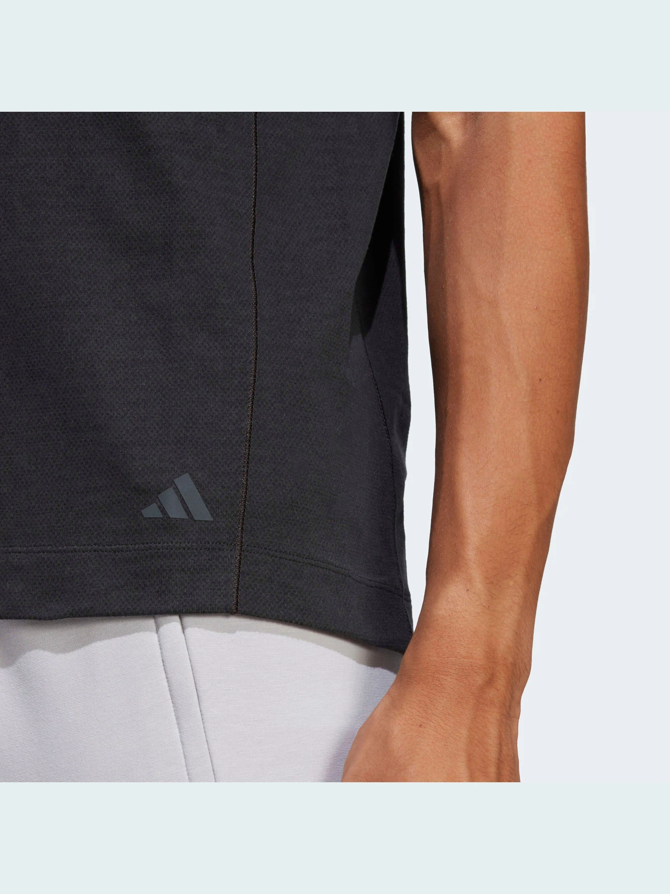 Футболки и поло Adidas модель IB8956 Футболки и поло Adidas модель IB8956 Фото