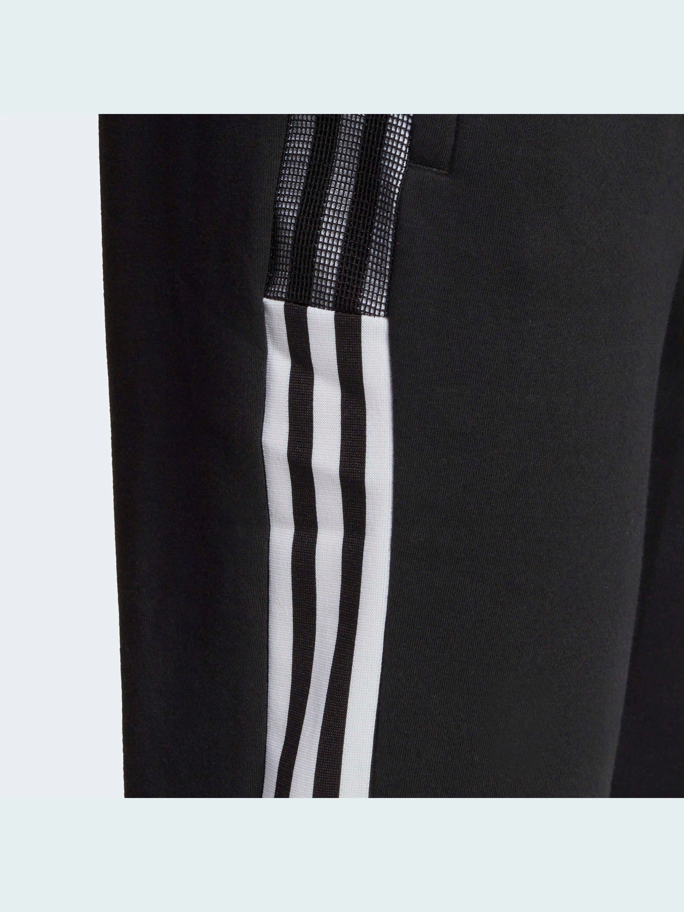 Брюки Adidas Tiro модель GM7336 Брюки Adidas Tiro модель GM7336 Фото