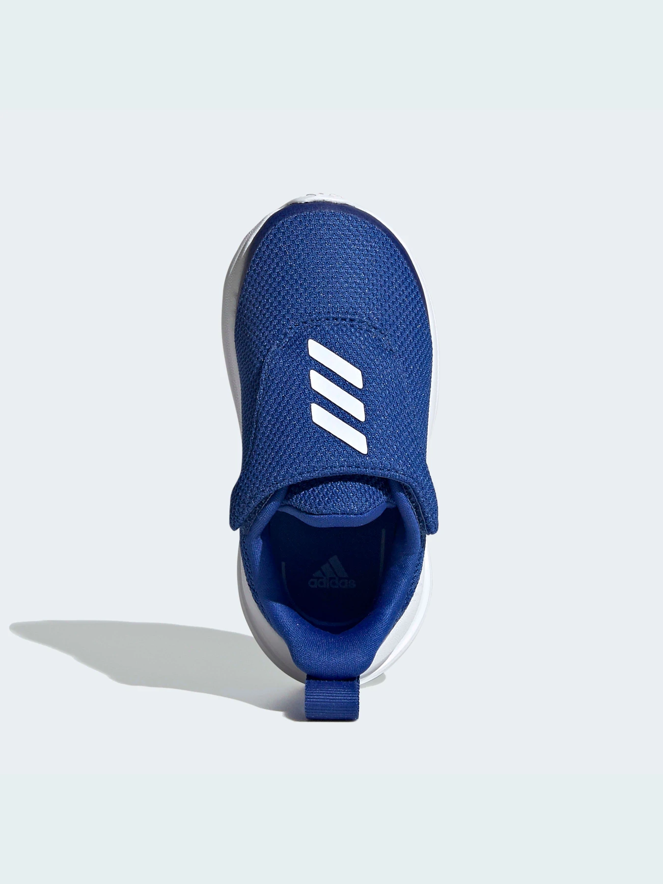 Кроссовки Adidas модель FY3060 Кроссовки Adidas модель FY3060 Фото