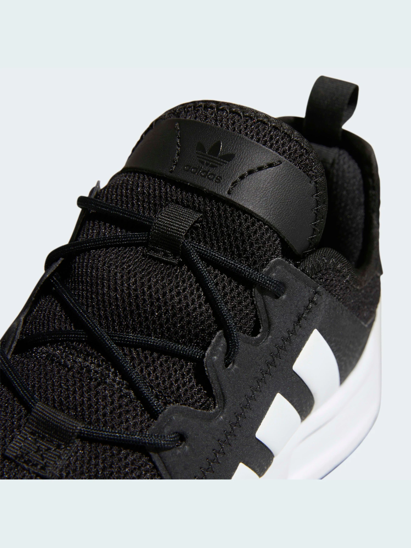 Кроссовки Adidas модель EE3659 Кроссовки Adidas модель EE3659 Фото