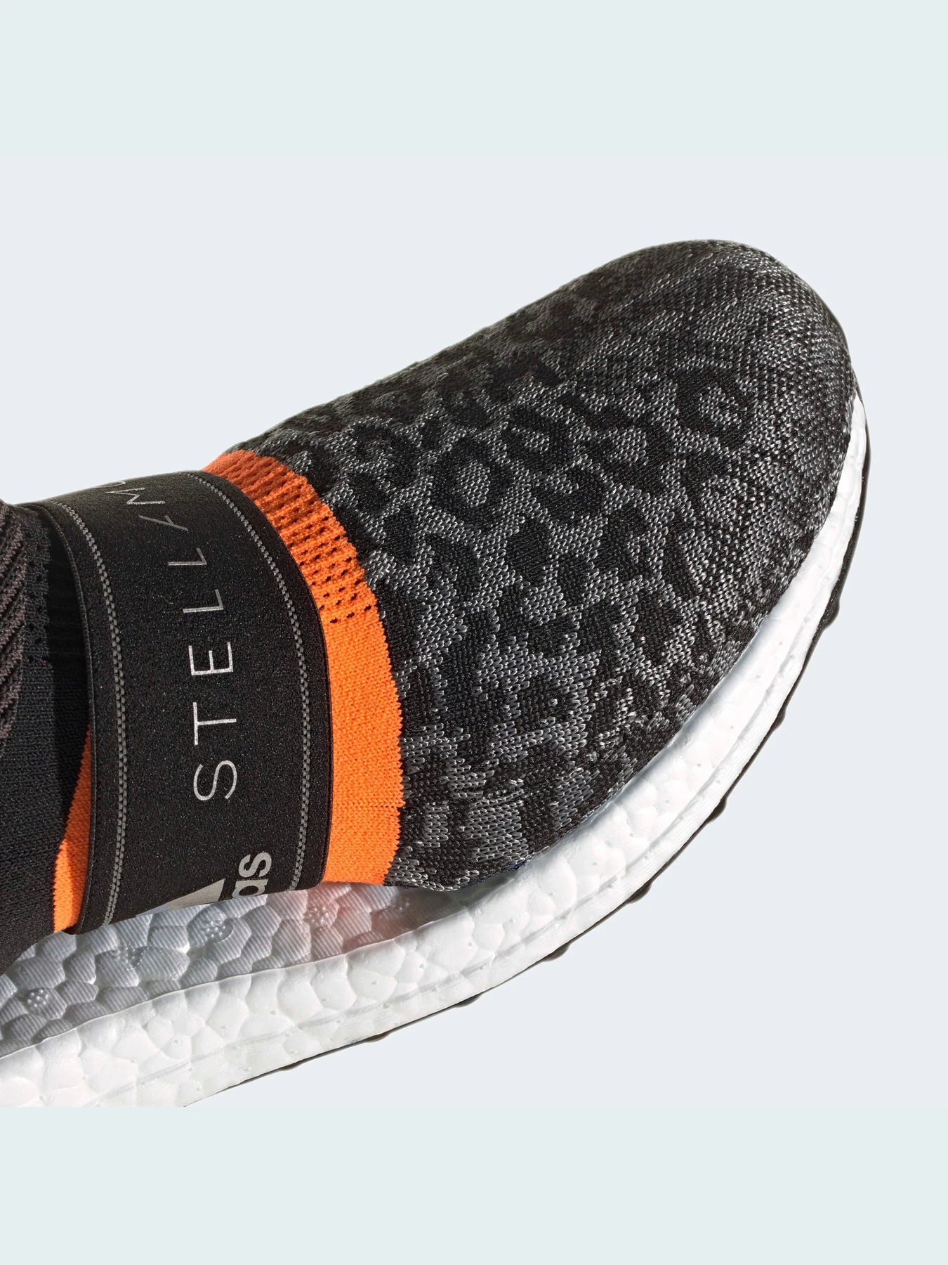 Кроссовки Adidas Ultraboost модель GY4916 Фото