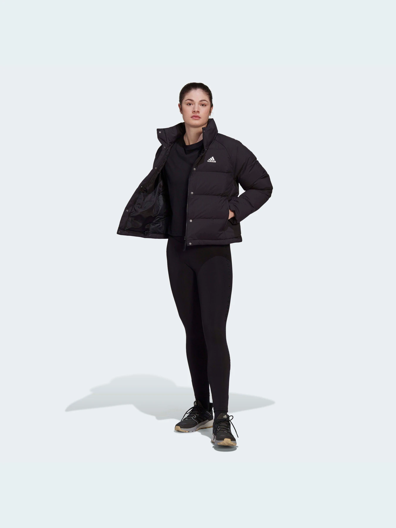 Куртки и дубленки Adidas модель HG8696 Куртки и дубленки Adidas модель HG8696 Фото